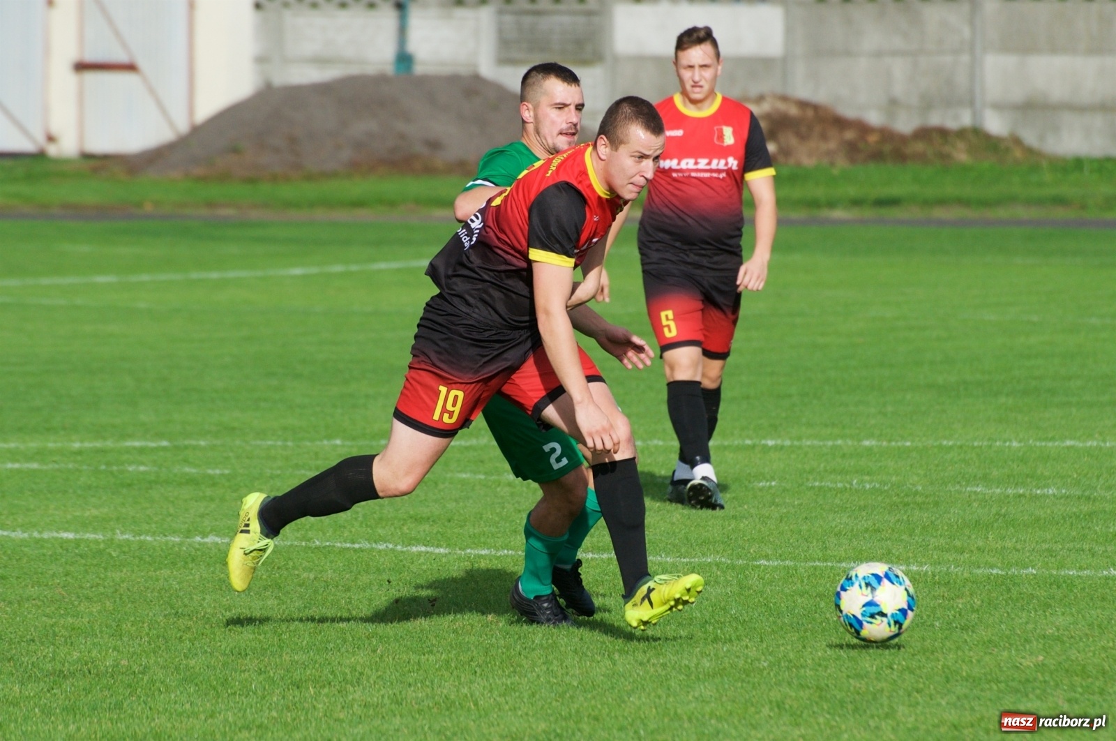 Zdjęcie w galerii na portalu naszraciborz.pl: Klasa okręgowa. Dobra passa piłkarzy Tworkowa trwa [FOTO] wiadomości z regionu