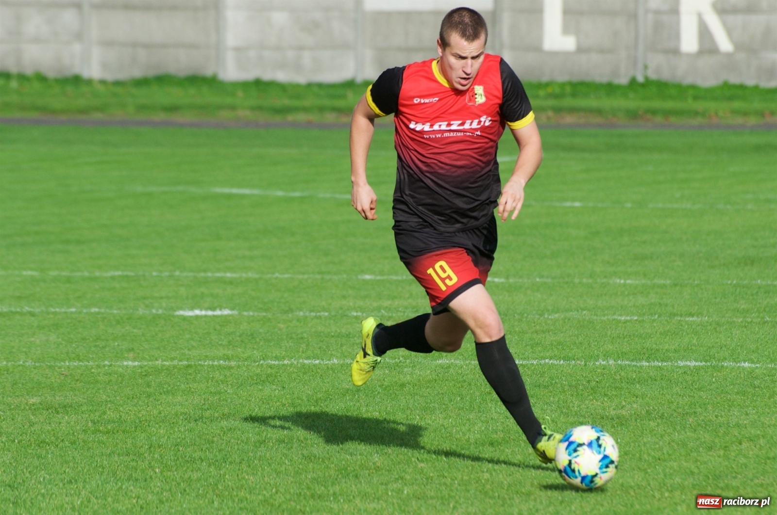 Zdjęcie w galerii na portalu naszraciborz.pl: Klasa okręgowa. Dobra passa piłkarzy Tworkowa trwa [FOTO] wiadomości z regionu