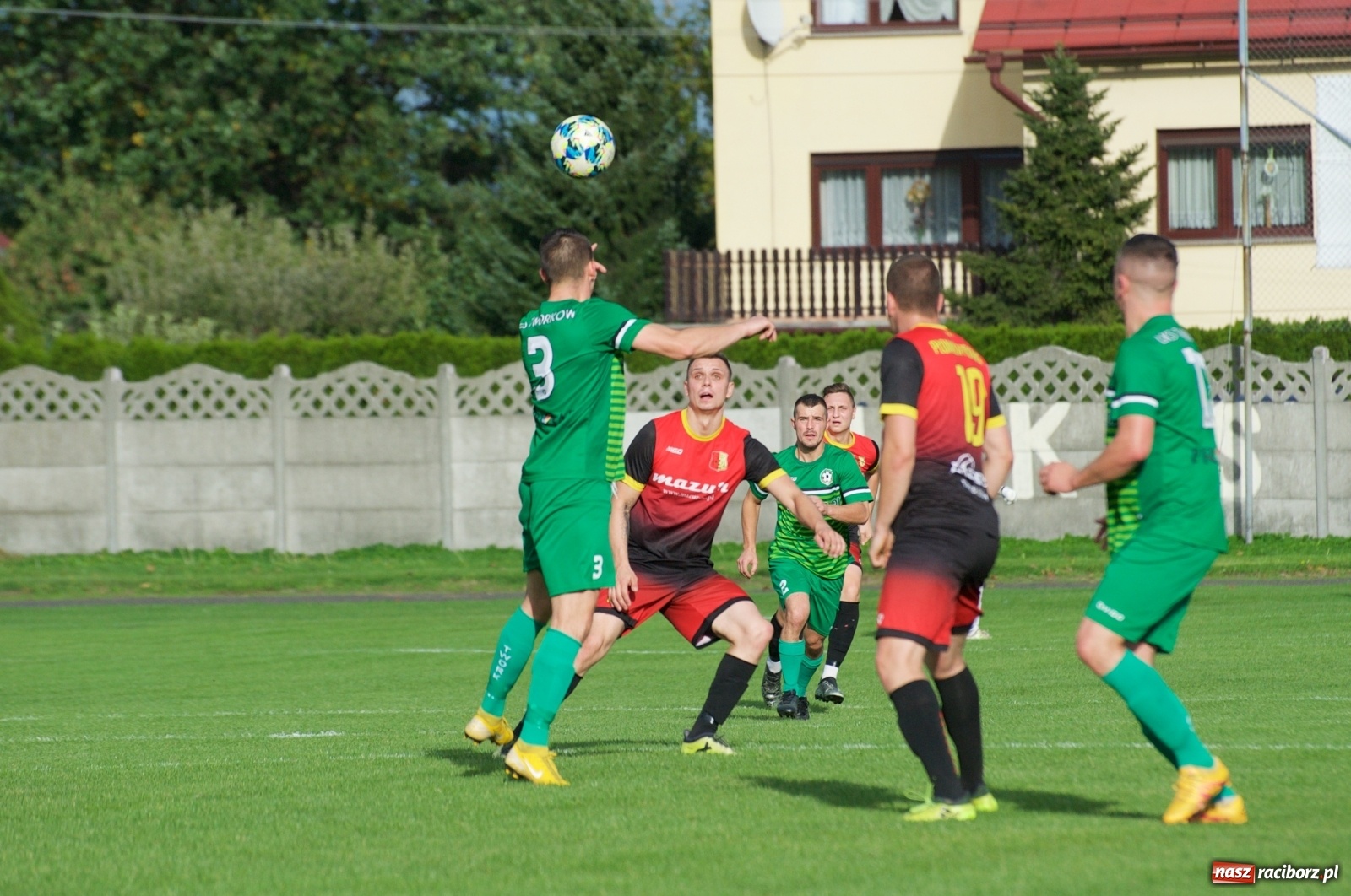 Zdjęcie w galerii na portalu naszraciborz.pl: Klasa okręgowa. Dobra passa piłkarzy Tworkowa trwa [FOTO] wiadomości z regionu