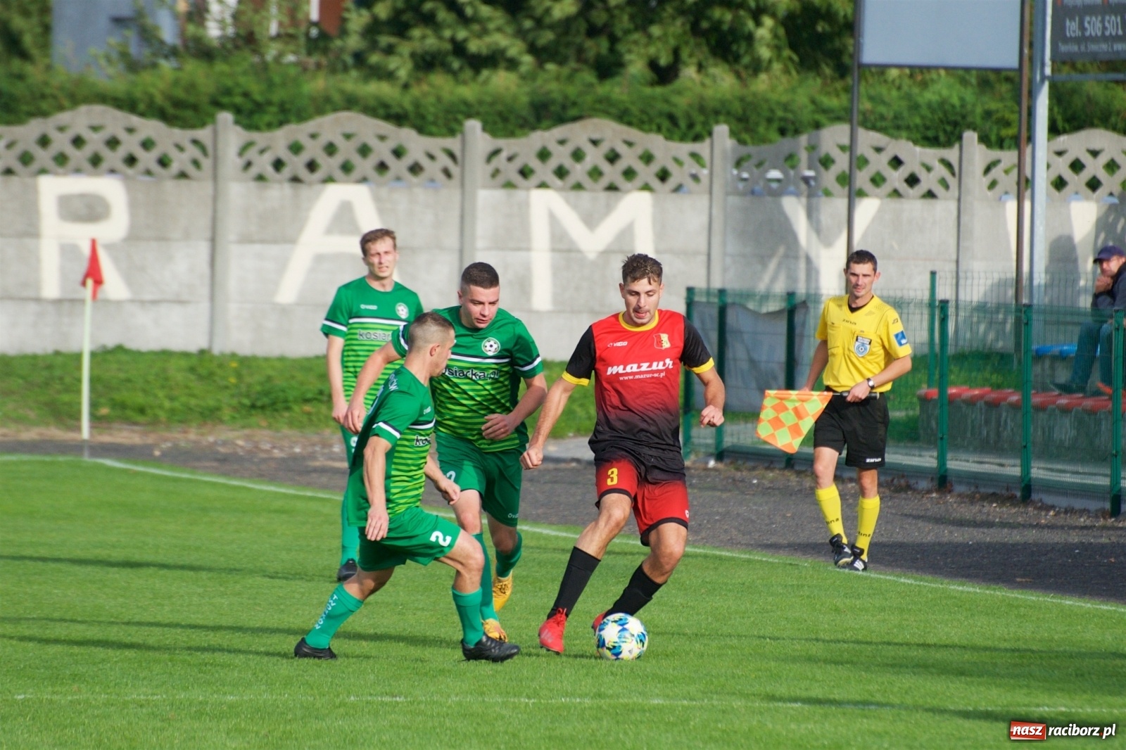 Zdjęcie w galerii na portalu naszraciborz.pl: Klasa okręgowa. Dobra passa piłkarzy Tworkowa trwa [FOTO] wiadomości z regionu