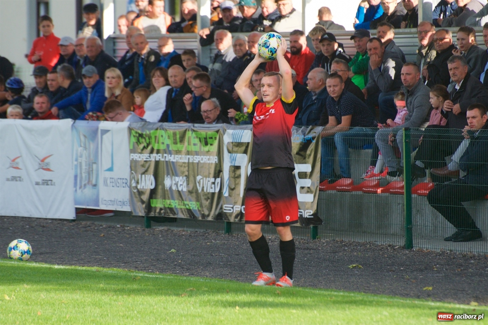 Zdjęcie w galerii na portalu naszraciborz.pl: Klasa okręgowa. Dobra passa piłkarzy Tworkowa trwa [FOTO] wiadomości z regionu