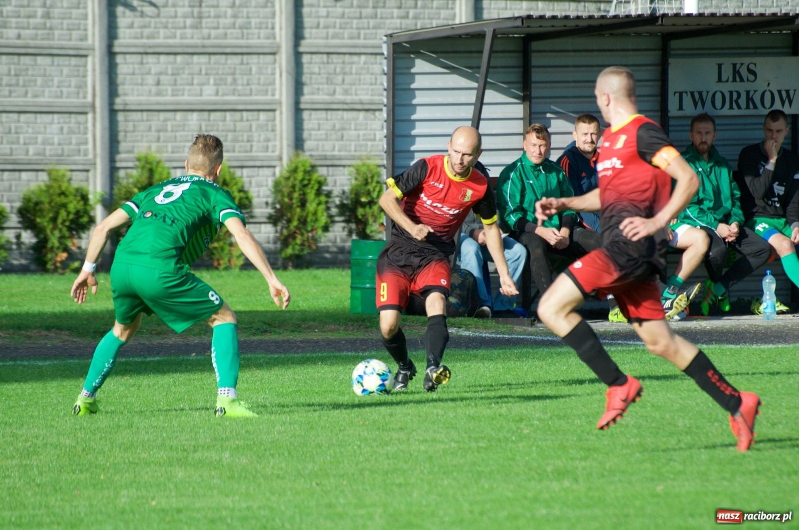 Zdjęcie w galerii na portalu naszraciborz.pl: Klasa okręgowa. Dobra passa piłkarzy Tworkowa trwa [FOTO] wiadomości z regionu