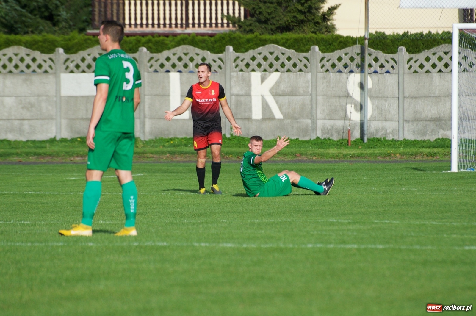 Zdjęcie w galerii na portalu naszraciborz.pl: Klasa okręgowa. Dobra passa piłkarzy Tworkowa trwa [FOTO] wiadomości z regionu