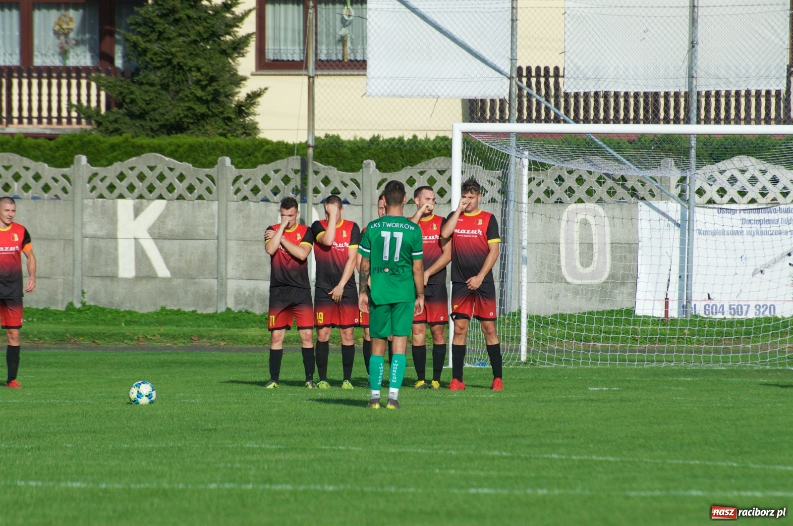 Zdjęcie w galerii na portalu naszraciborz.pl: Klasa okręgowa. Dobra passa piłkarzy Tworkowa trwa [FOTO] wiadomości z regionu