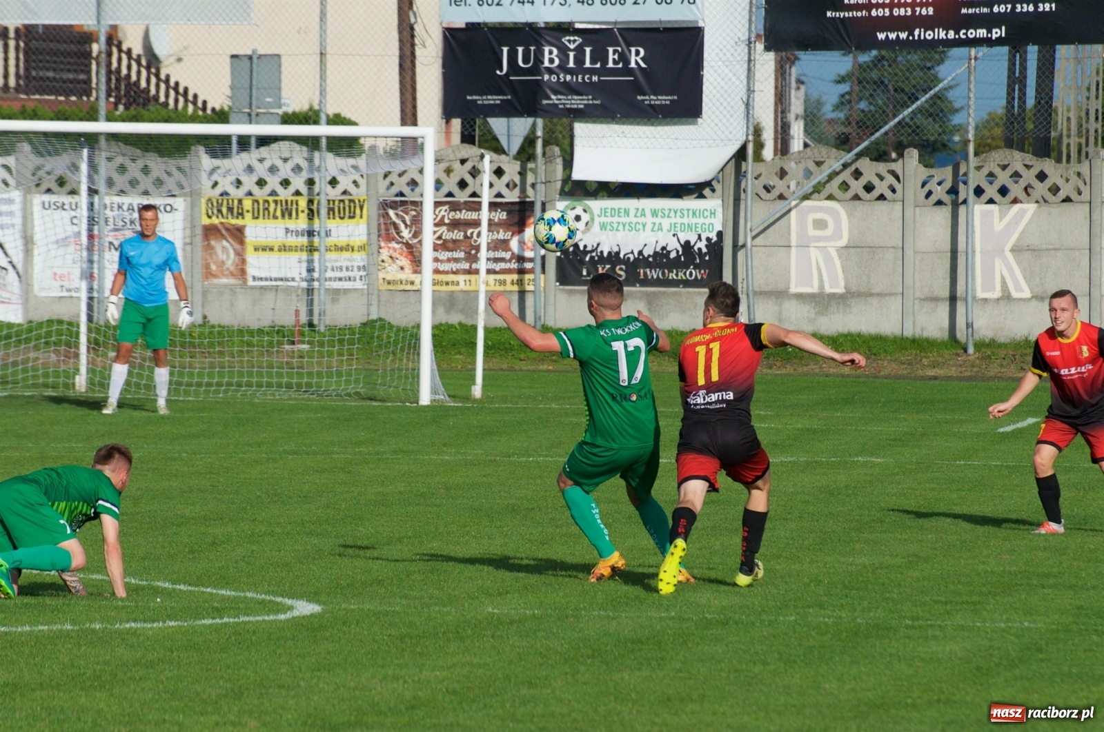 Zdjęcie w galerii na portalu naszraciborz.pl: Klasa okręgowa. Dobra passa piłkarzy Tworkowa trwa [FOTO] wiadomości z regionu