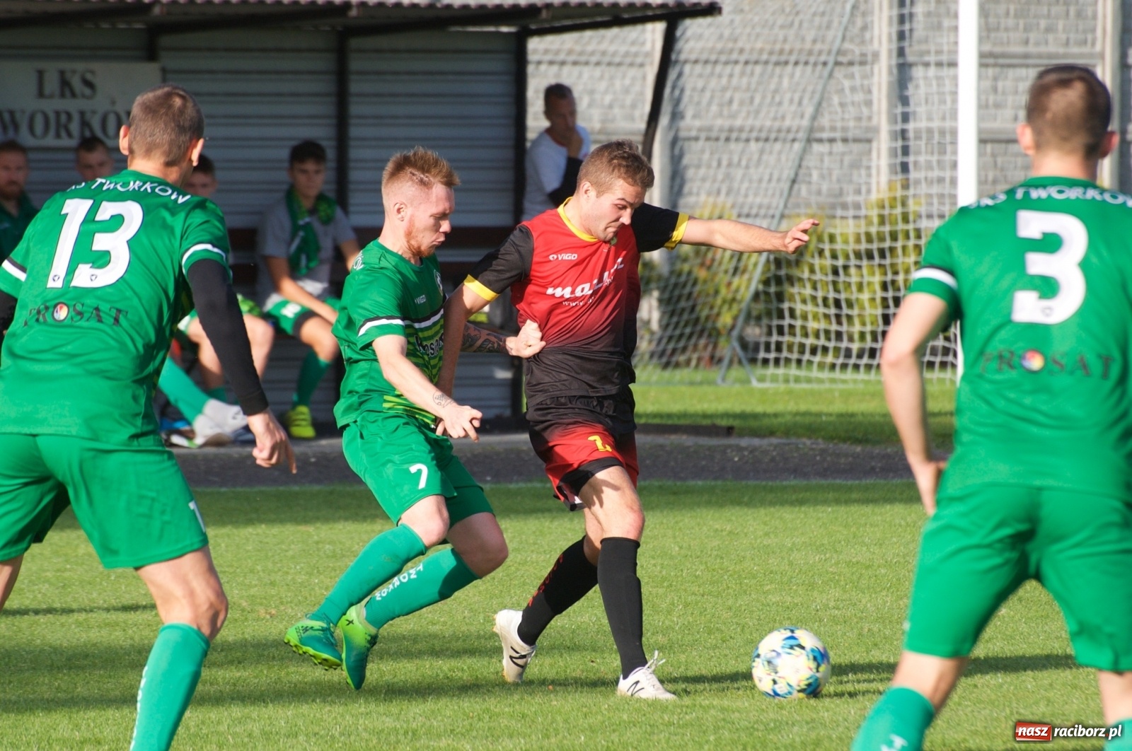 Zdjęcie w galerii na portalu naszraciborz.pl: Klasa okręgowa. Dobra passa piłkarzy Tworkowa trwa [FOTO] wiadomości z regionu