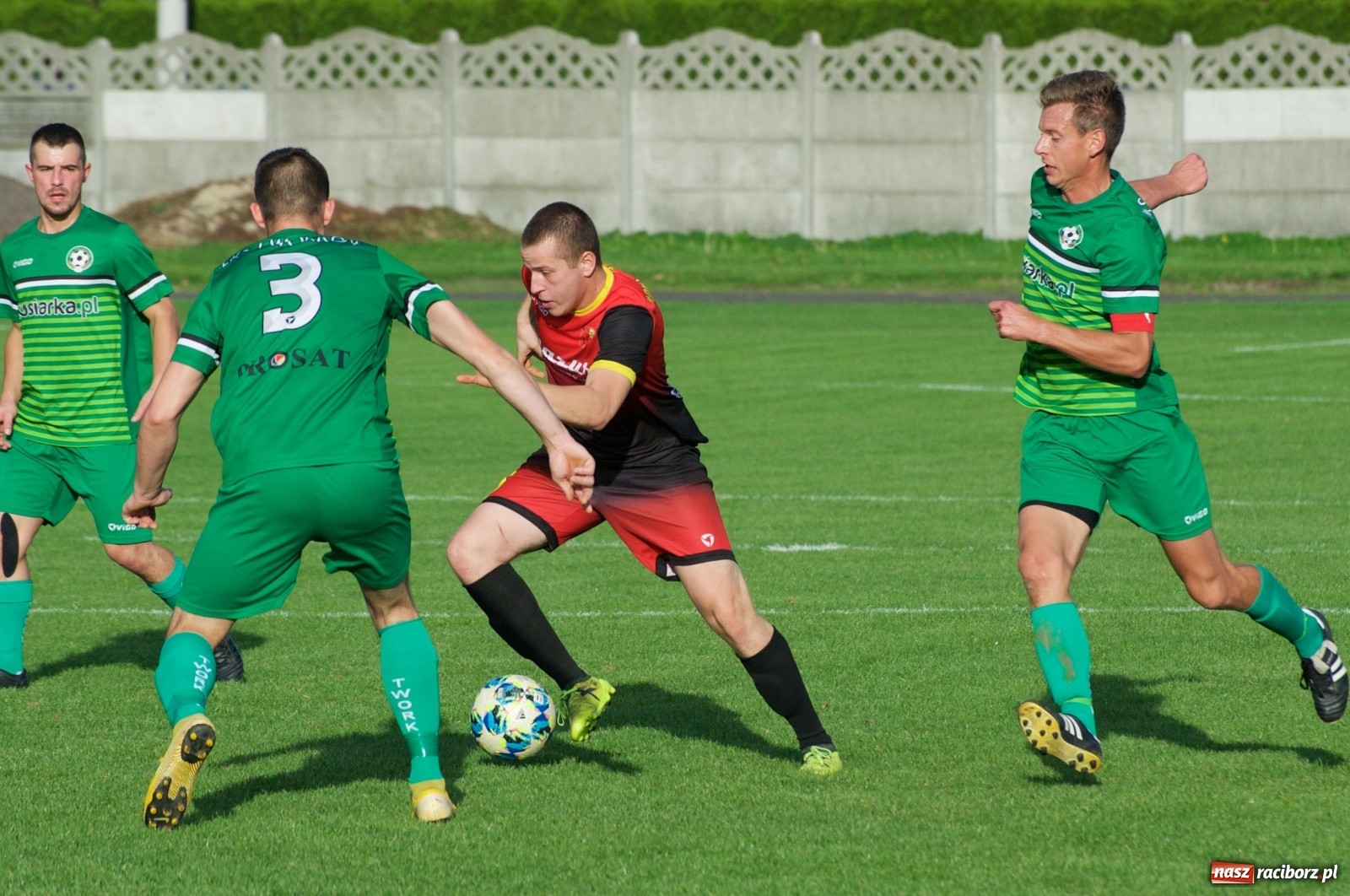 Zdjęcie w galerii na portalu naszraciborz.pl: Klasa okręgowa. Dobra passa piłkarzy Tworkowa trwa [FOTO] wiadomości z regionu