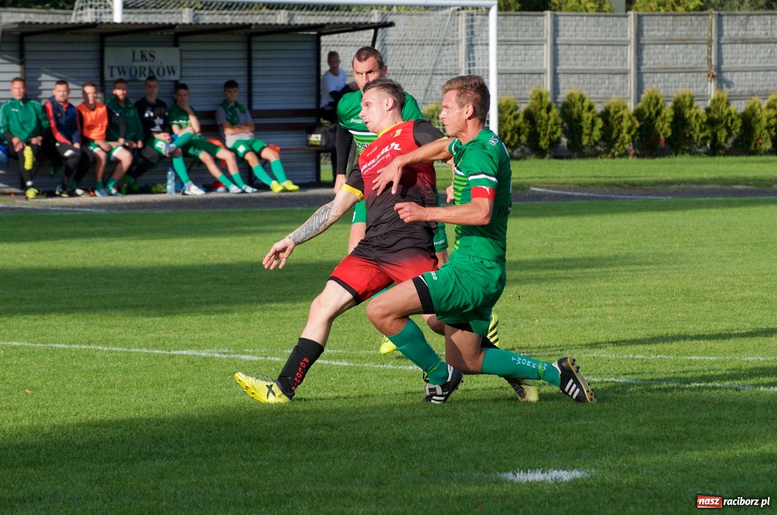Zdjęcie w galerii na portalu naszraciborz.pl: Klasa okręgowa. Dobra passa piłkarzy Tworkowa trwa [FOTO] wiadomości z regionu