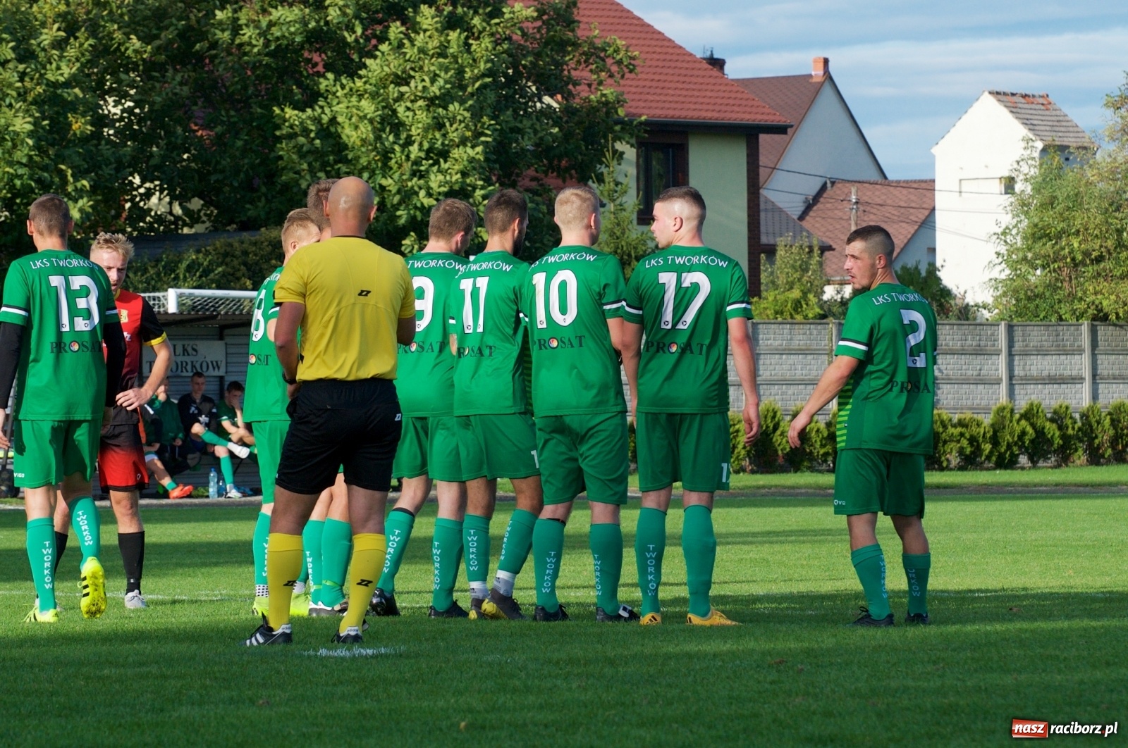 Zdjęcie w galerii na portalu naszraciborz.pl: Klasa okręgowa. Dobra passa piłkarzy Tworkowa trwa [FOTO] wiadomości z regionu