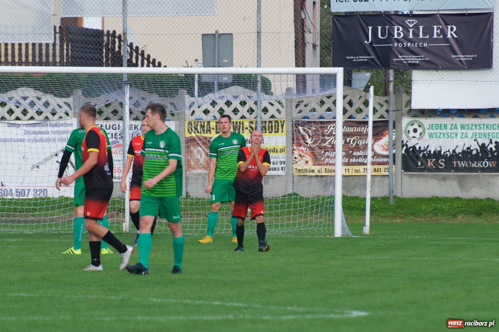 Zdjęcie w galerii na portalu naszraciborz.pl: Klasa okręgowa. Dobra passa piłkarzy Tworkowa trwa [FOTO] wiadomości z regionu
