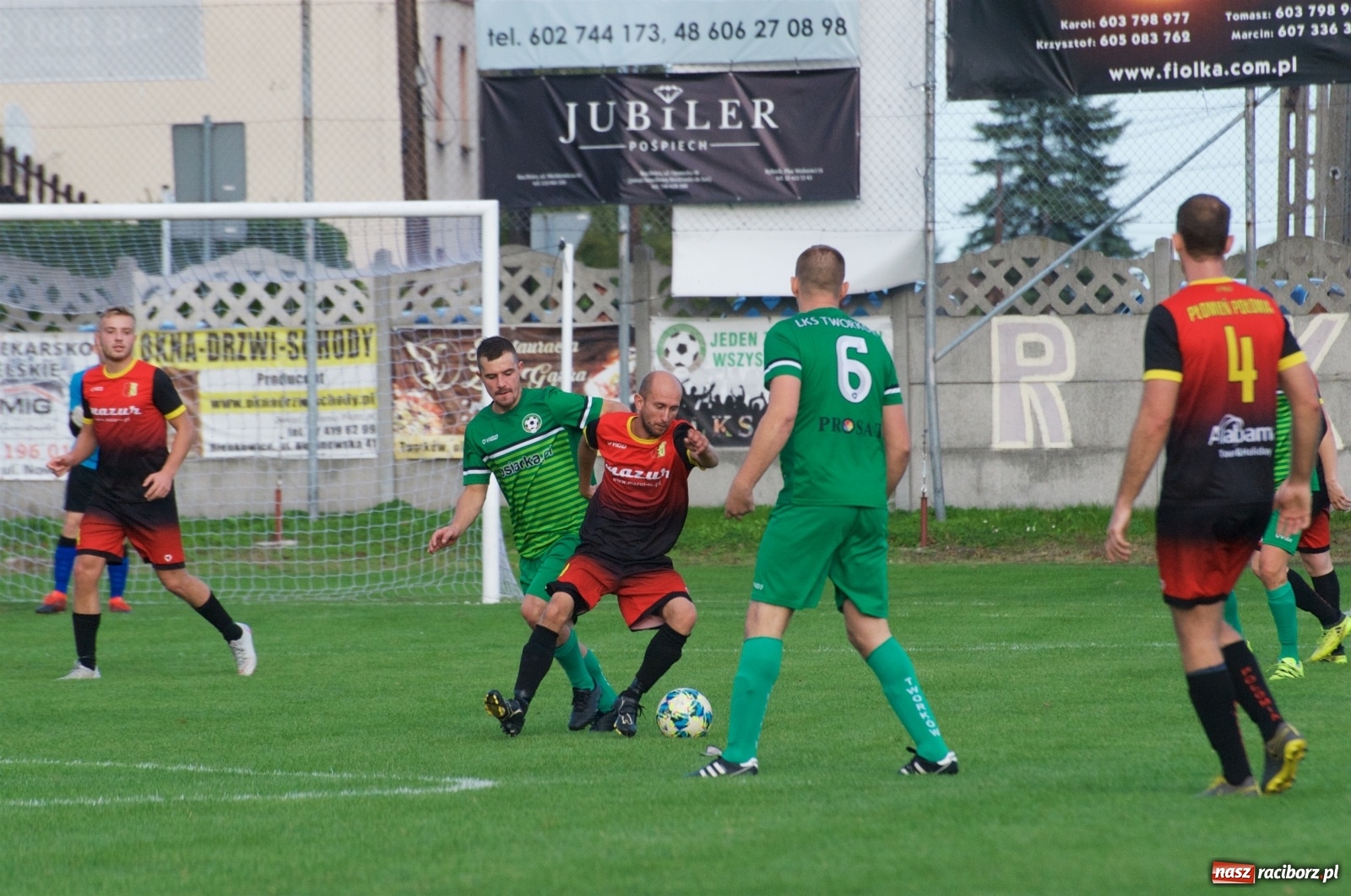 Zdjęcie w galerii na portalu naszraciborz.pl: Klasa okręgowa. Dobra passa piłkarzy Tworkowa trwa [FOTO] wiadomości z regionu