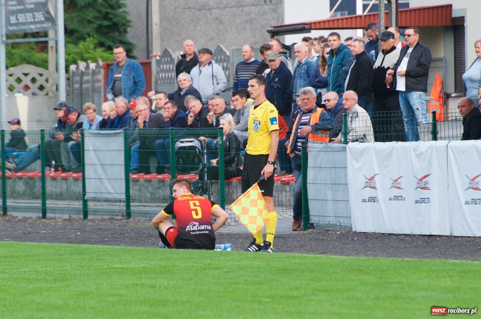 Zdjęcie w galerii na portalu naszraciborz.pl: Klasa okręgowa. Dobra passa piłkarzy Tworkowa trwa [FOTO] wiadomości z regionu