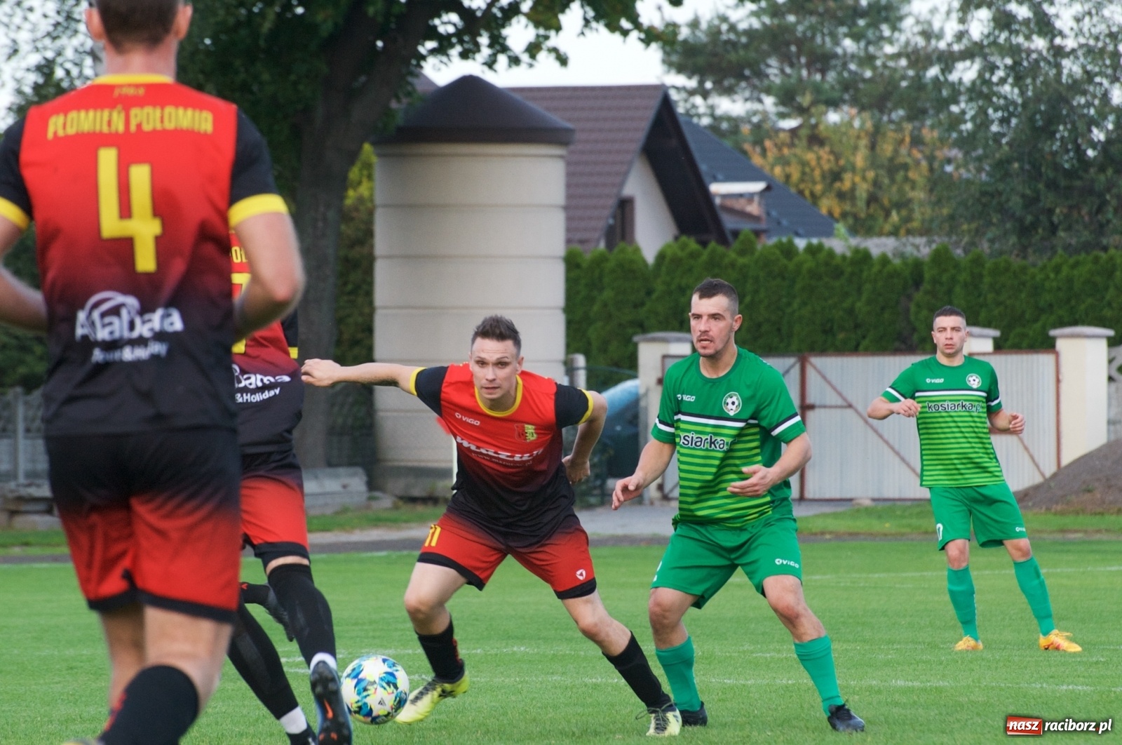 Zdjęcie w galerii na portalu naszraciborz.pl: Klasa okręgowa. Dobra passa piłkarzy Tworkowa trwa [FOTO] wiadomości z regionu