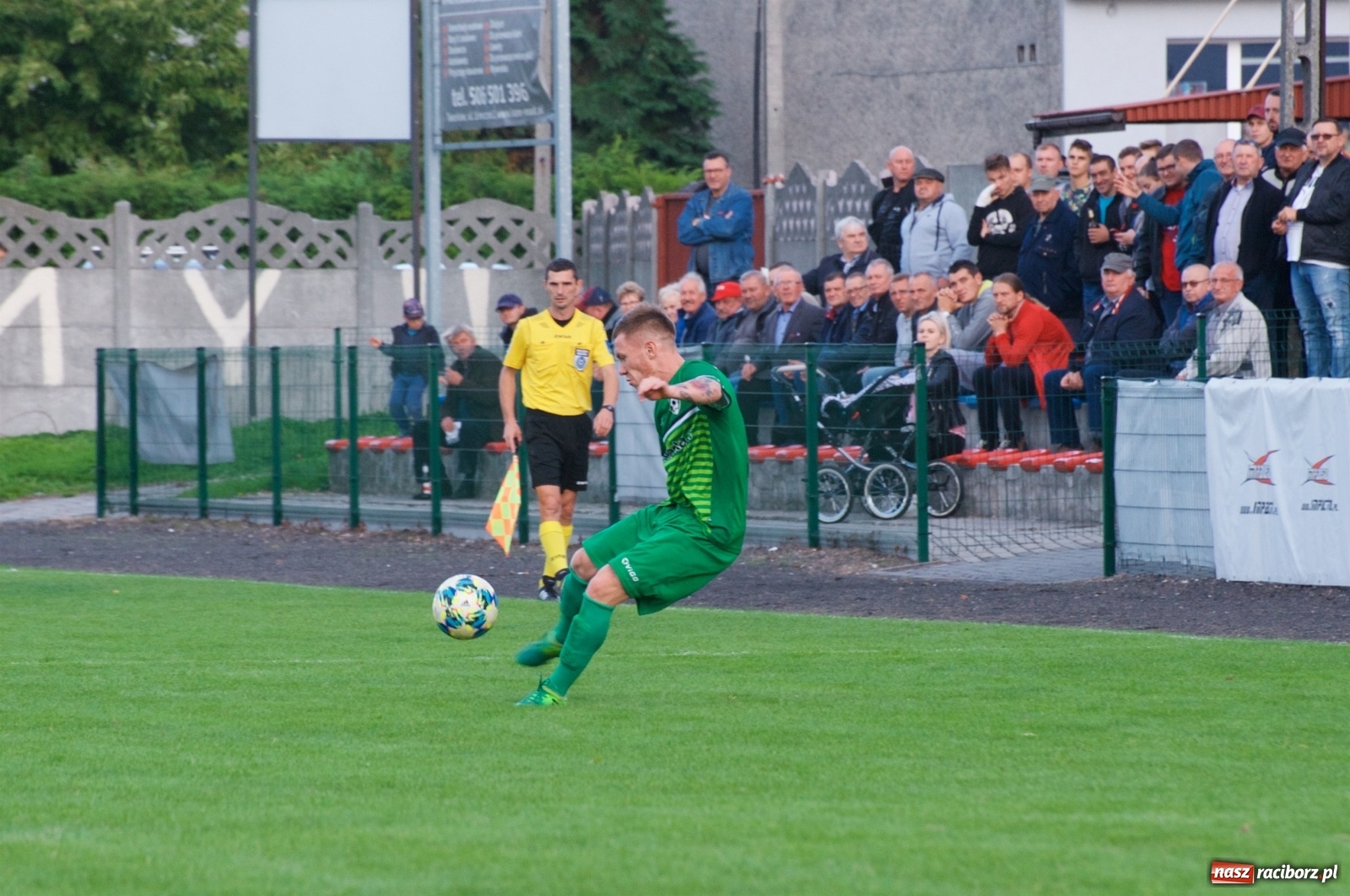 Zdjęcie w galerii na portalu naszraciborz.pl: Klasa okręgowa. Dobra passa piłkarzy Tworkowa trwa [FOTO] wiadomości z regionu