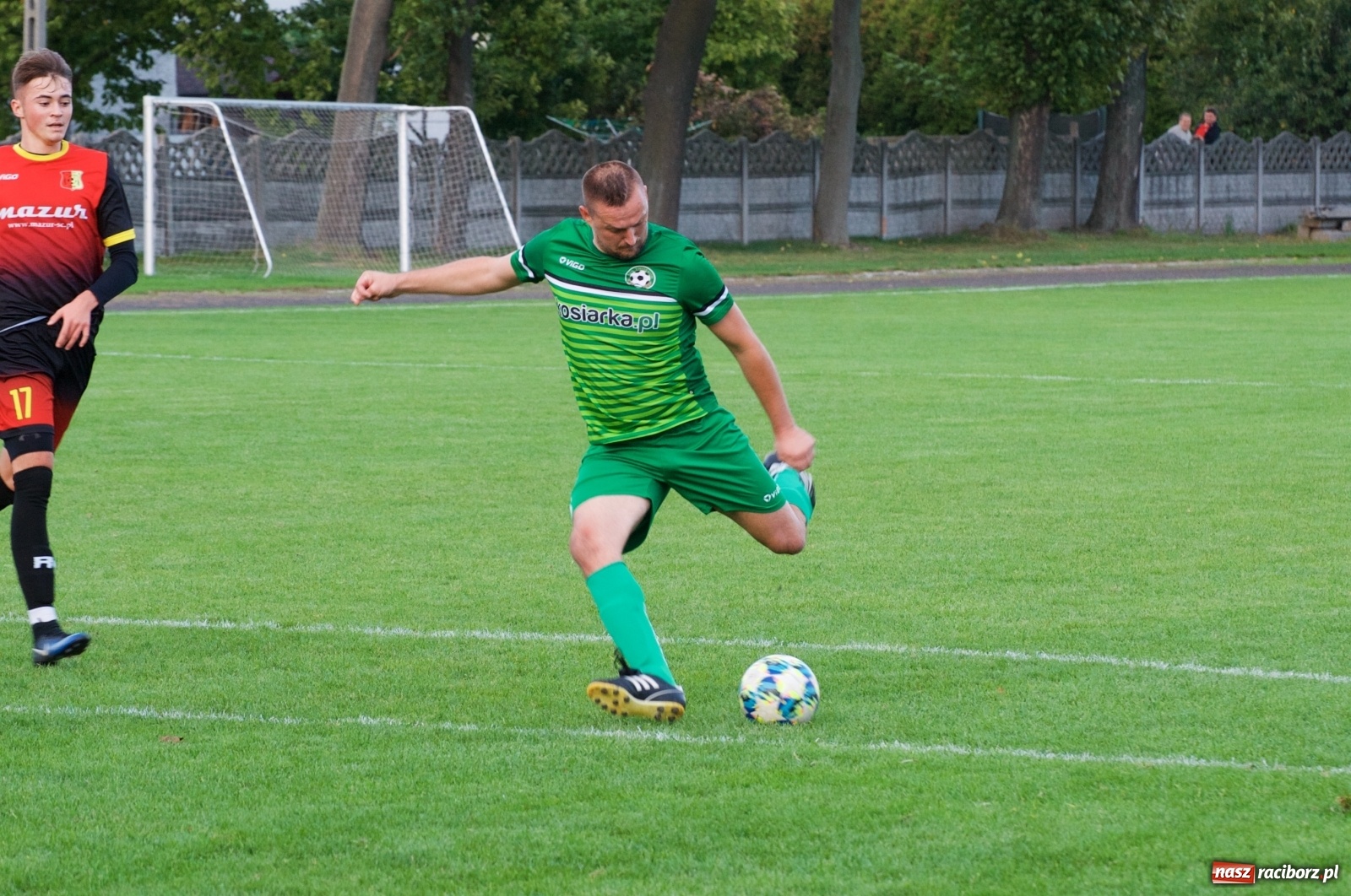 Zdjęcie w galerii na portalu naszraciborz.pl: Klasa okręgowa. Dobra passa piłkarzy Tworkowa trwa [FOTO] wiadomości z regionu