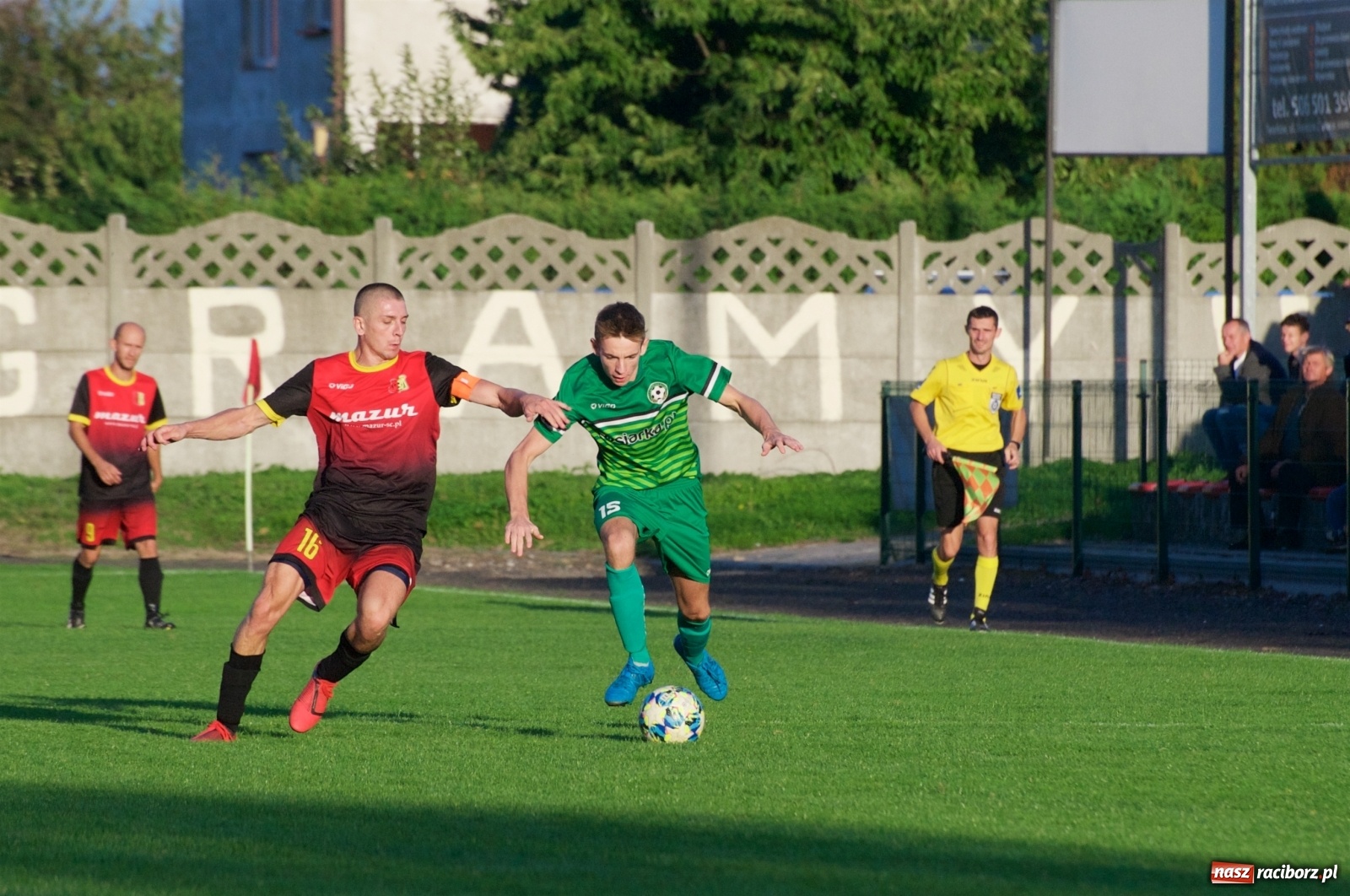 Zdjęcie w galerii na portalu naszraciborz.pl: Klasa okręgowa. Dobra passa piłkarzy Tworkowa trwa [FOTO] wiadomości z regionu