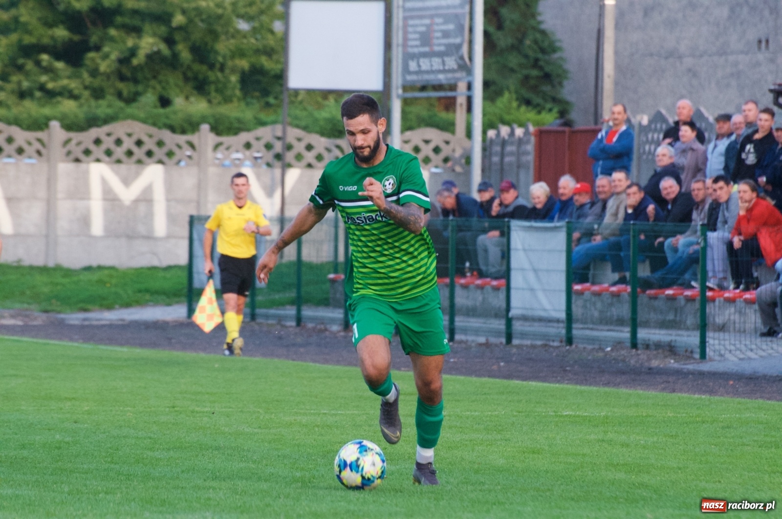 Zdjęcie w galerii na portalu naszraciborz.pl: Klasa okręgowa. Dobra passa piłkarzy Tworkowa trwa [FOTO] wiadomości z regionu