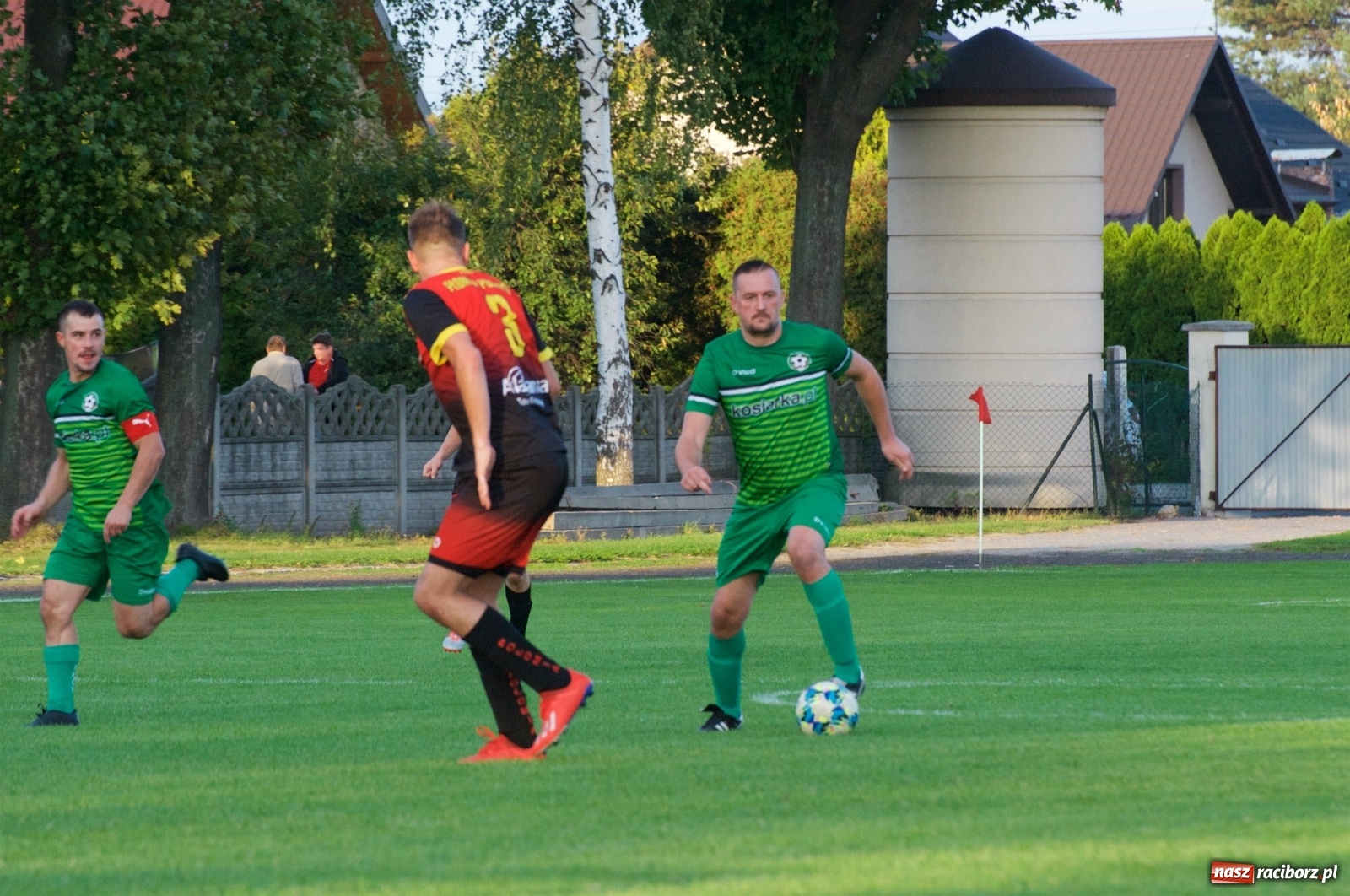 Zdjęcie w galerii na portalu naszraciborz.pl: Klasa okręgowa. Dobra passa piłkarzy Tworkowa trwa [FOTO] wiadomości z regionu