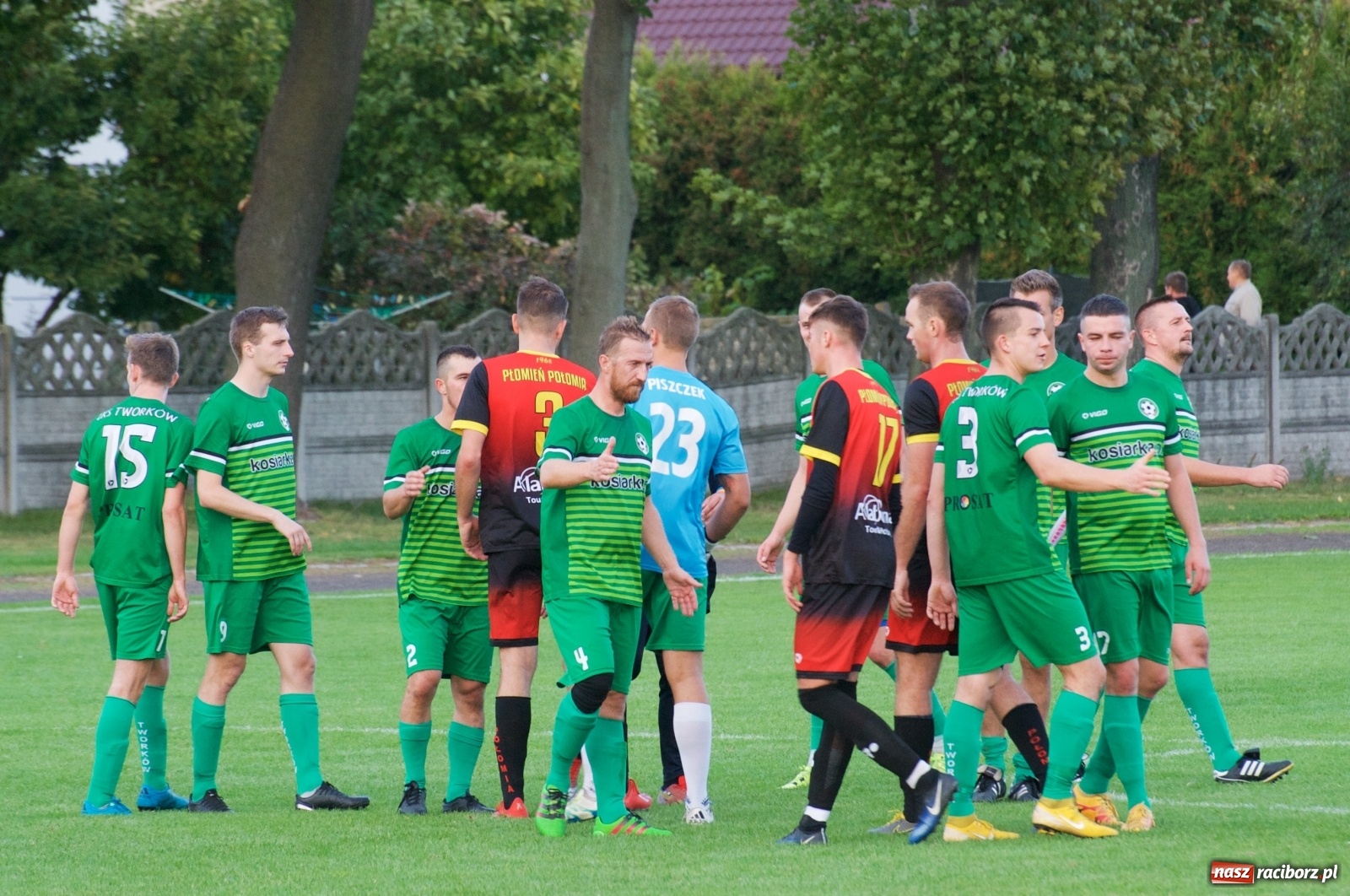 Zdjęcie w galerii na portalu naszraciborz.pl: Klasa okręgowa. Dobra passa piłkarzy Tworkowa trwa [FOTO] wiadomości z regionu