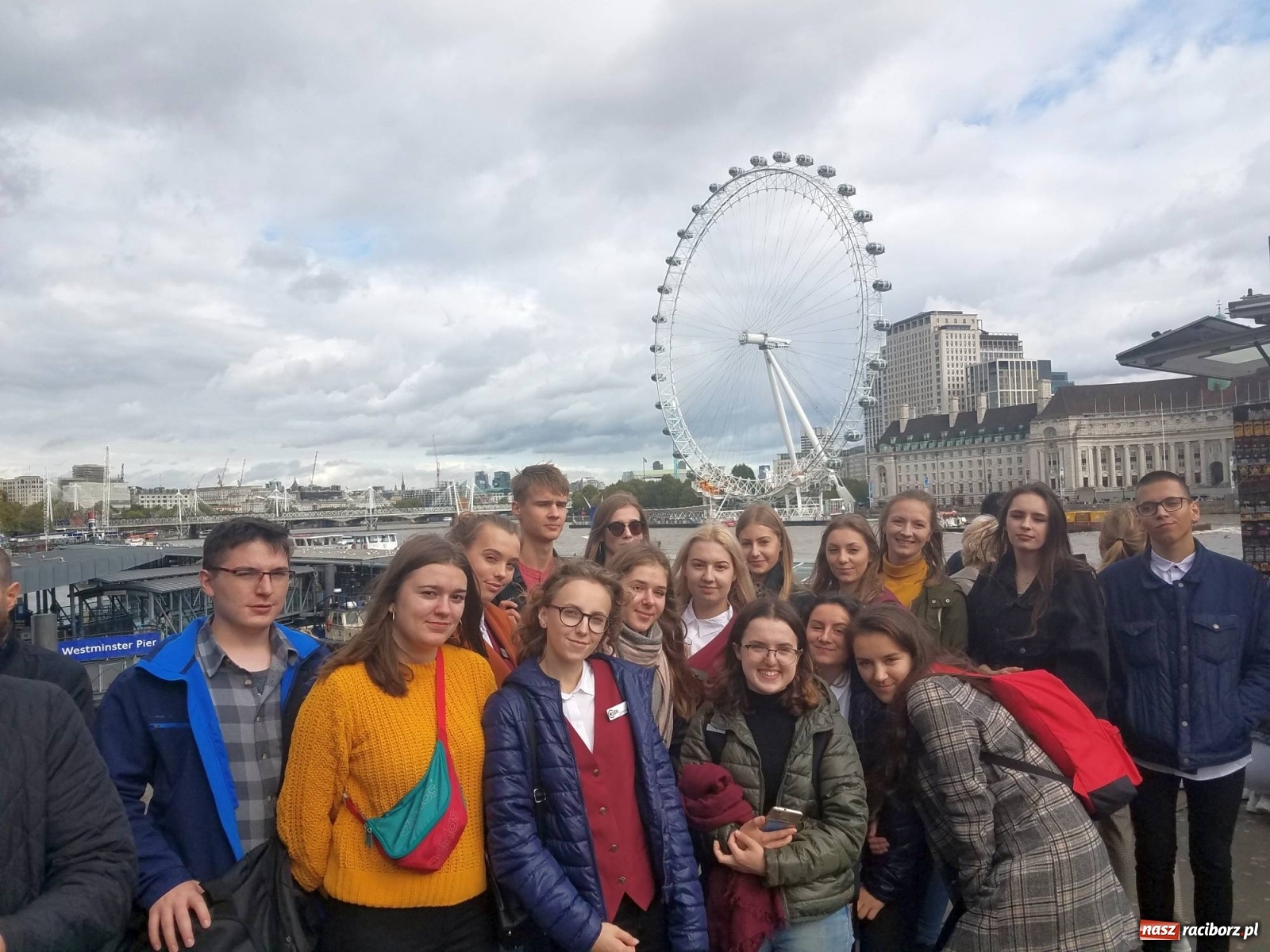 Zdjęcie w galerii na portalu naszraciborz.pl: Uczniowie Gastronomika na stażach w prestiżowych hotelach Londynu wiadomości z regionu