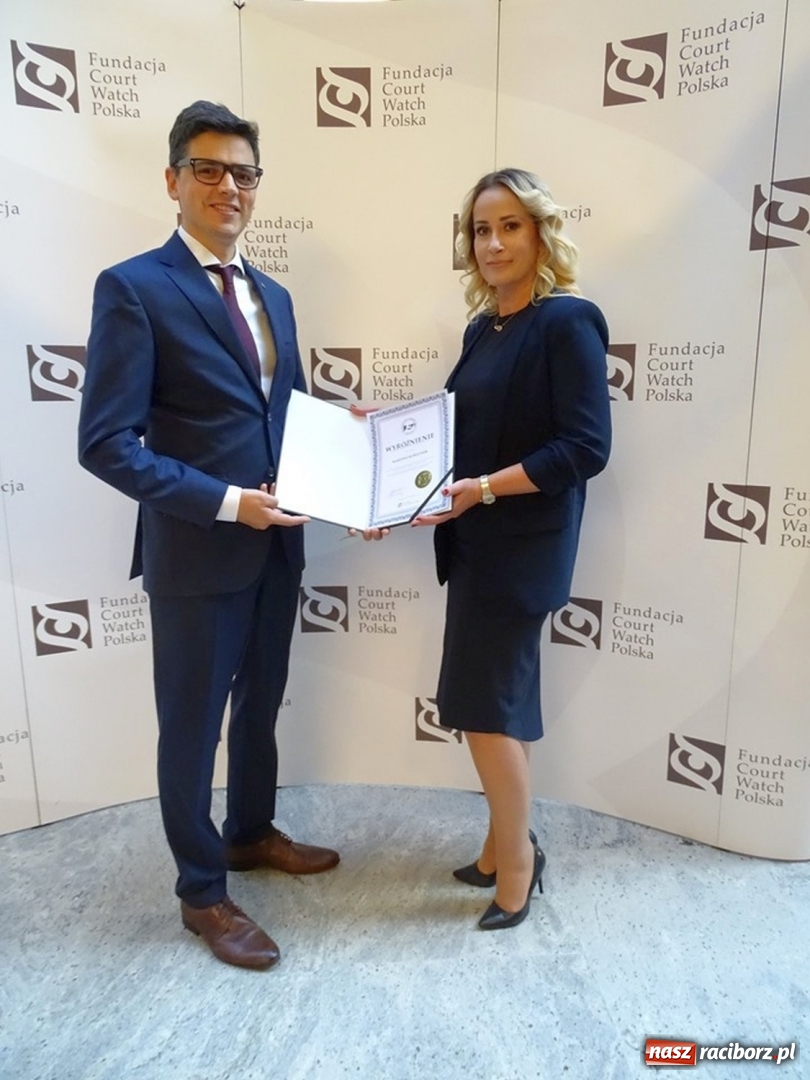 Zdjęcie w galerii na portalu naszraciborz.pl: Prezes Sądu Rejonowego w Raciborzu wyróżniona  wiadomości z regionu