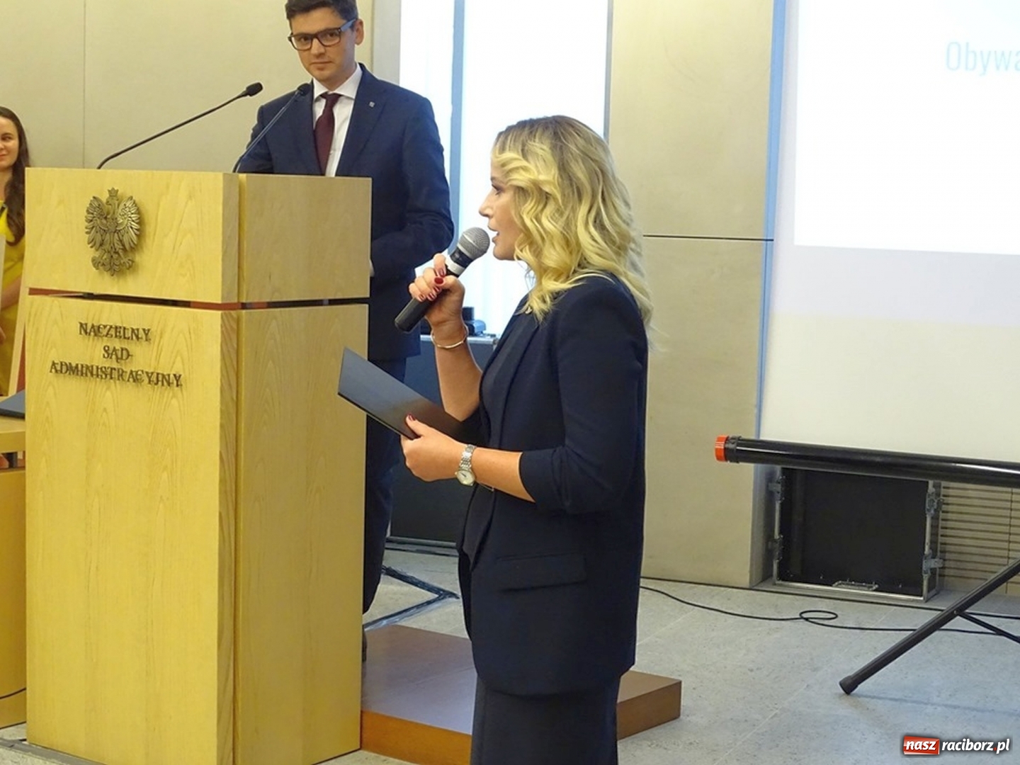 Zdjęcie w galerii na portalu naszraciborz.pl: Prezes Sądu Rejonowego w Raciborzu wyróżniona  wiadomości z regionu