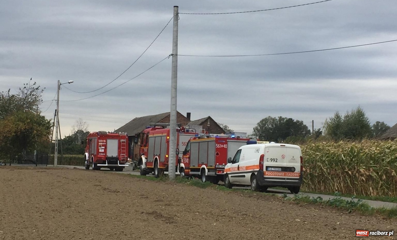 Zdjęcie w galerii na portalu naszraciborz.pl: Przerwany gazociąg w Zabełkowie. Ewakuacja mieszkańców [FOTO]  wiadomości z regionu