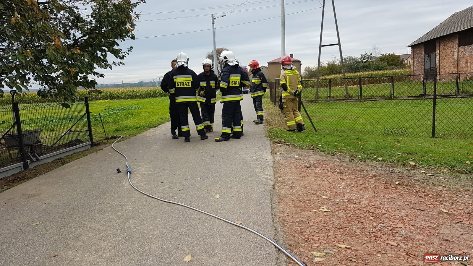 Zdjęcie w galerii na portalu naszraciborz.pl: Przerwany gazociąg w Zabełkowie. Ewakuacja mieszkańców [FOTO]  wiadomości z regionu