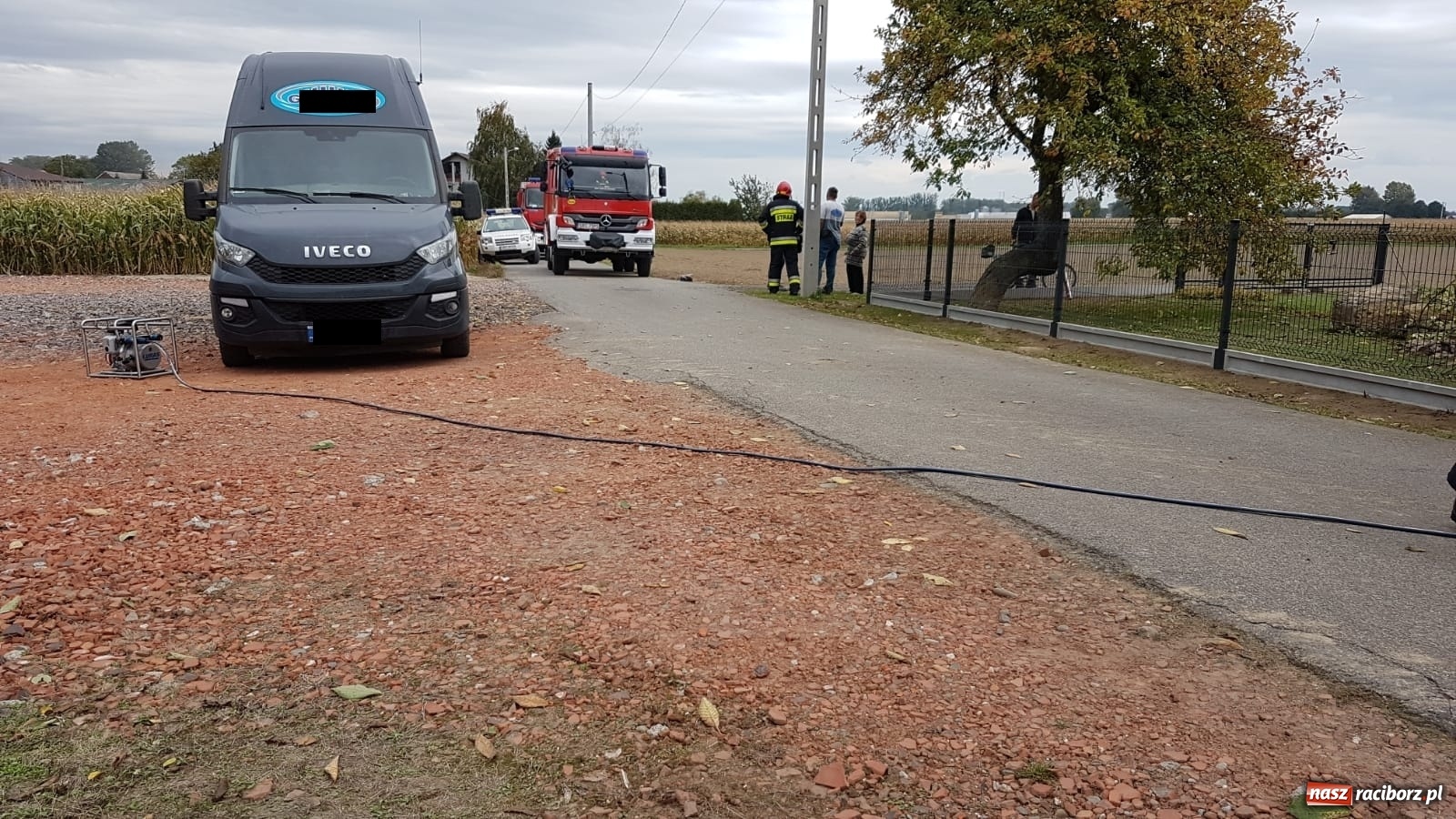 Zdjęcie w galerii na portalu naszraciborz.pl: Przerwany gazociąg w Zabełkowie. Ewakuacja mieszkańców [FOTO]  wiadomości z regionu