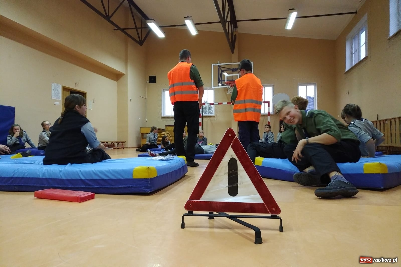 Zdjęcie w galerii na portalu naszraciborz.pl: Harcerski start. Skauci ziemi raciborskiej na jesiennym biwaku  wiadomości z regionu