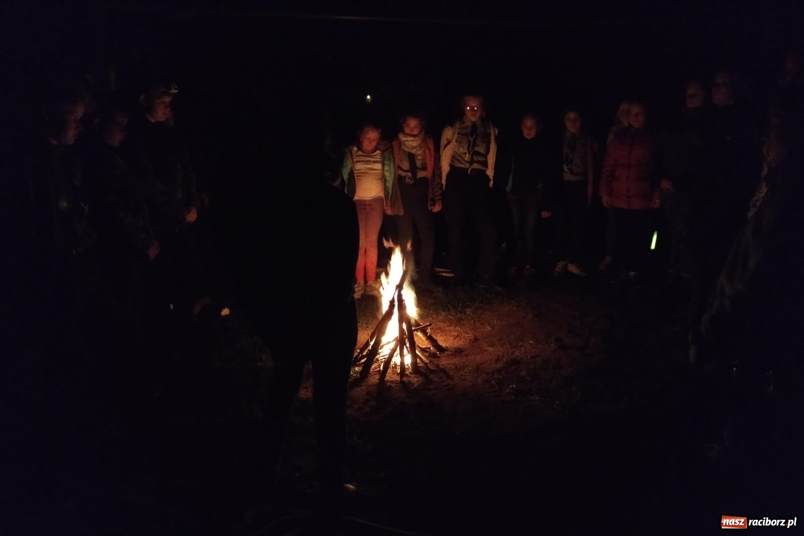 Zdjęcie w galerii na portalu naszraciborz.pl: Harcerski start. Skauci ziemi raciborskiej na jesiennym biwaku  wiadomości z regionu