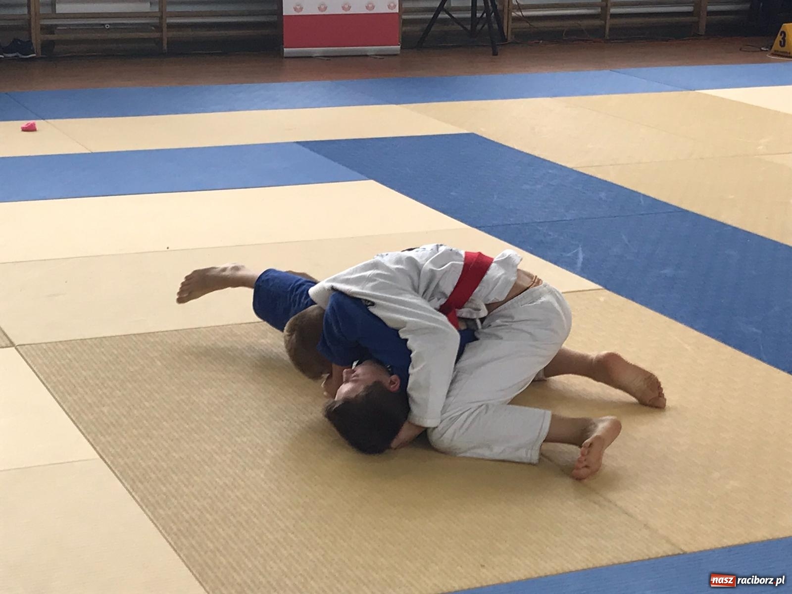 Zdjęcie w galerii na portalu naszraciborz.pl: Łamatorzy na Mistrzostwach Polski w ju-jitsu w Sochaczewie  wiadomości z regionu