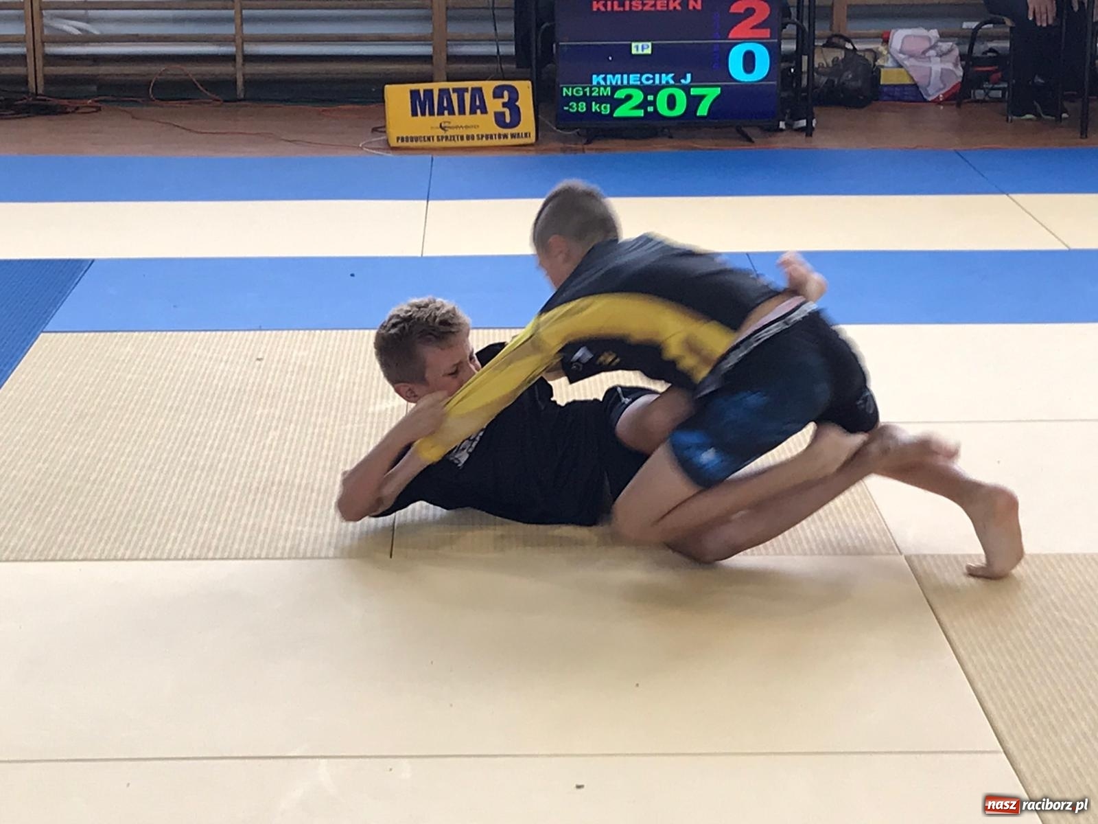 Zdjęcie w galerii na portalu naszraciborz.pl: Łamatorzy na Mistrzostwach Polski w ju-jitsu w Sochaczewie  wiadomości z regionu