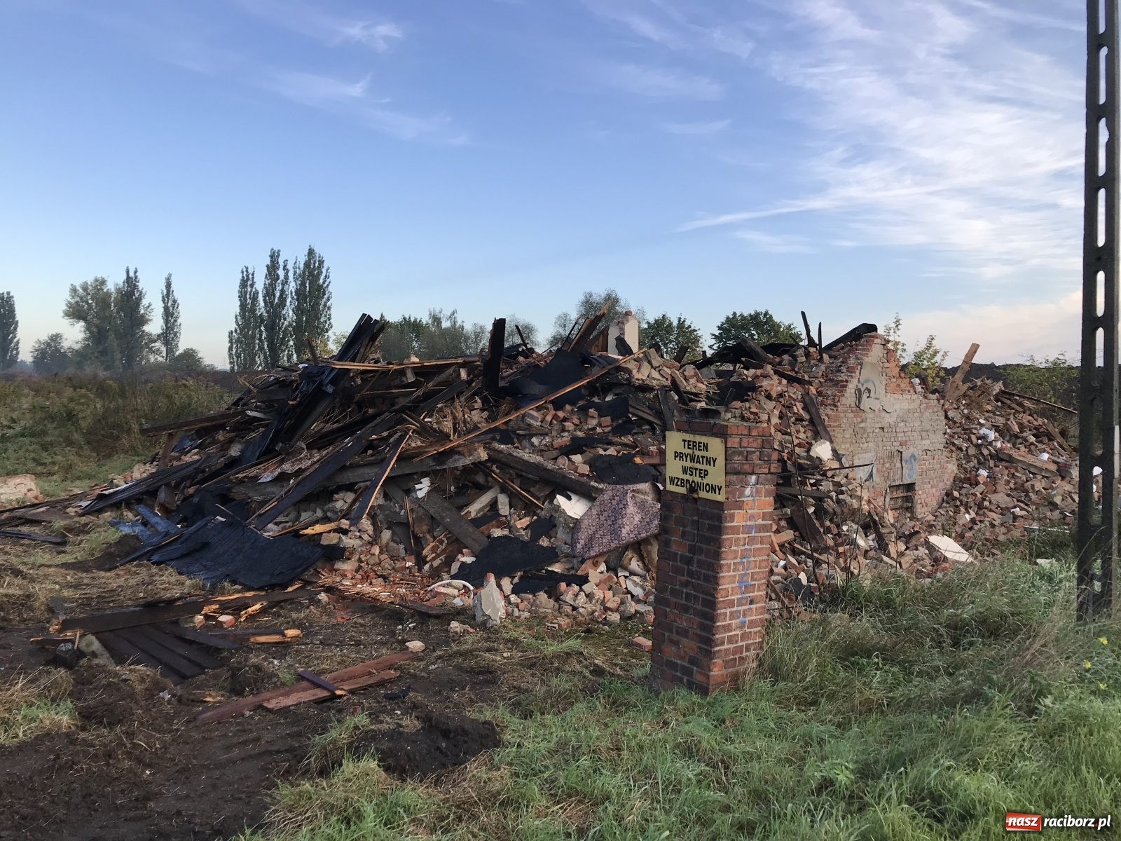 Zdjęcie w galerii na portalu naszraciborz.pl: Rozpoczęto wyburzanie starej cegielni na Ostrogu. Wiemy, co tu powstanie!  wiadomości z regionu