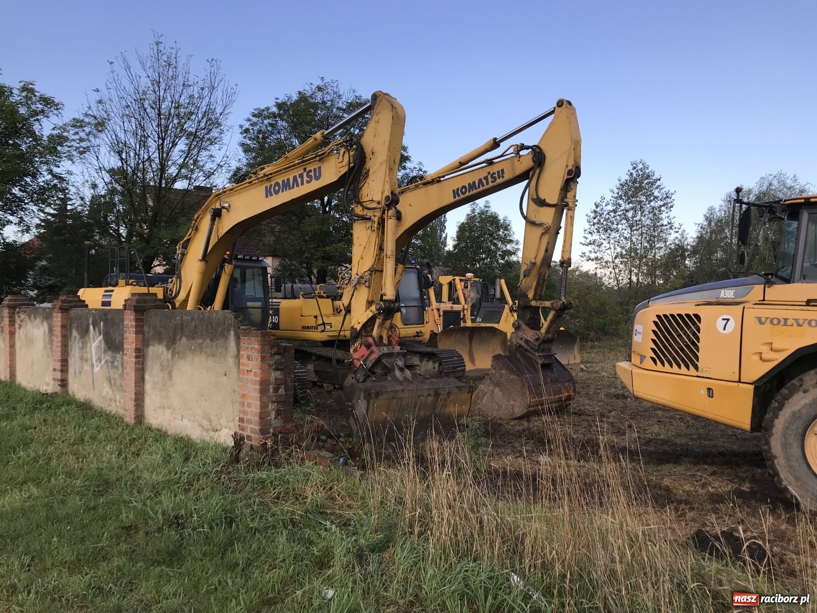 Zdjęcie w galerii na portalu naszraciborz.pl: Rozpoczęto wyburzanie starej cegielni na Ostrogu. Wiemy, co tu powstanie!  wiadomości z regionu