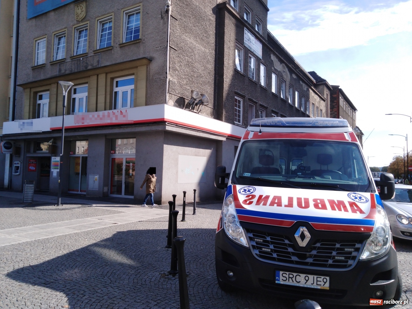 Zdjęcie w galerii na portalu naszraciborz.pl: Strażacy interweniowali w szkole przy Rynku. Uczeń rozpylił gaz pieprzowy wiadomości z regionu