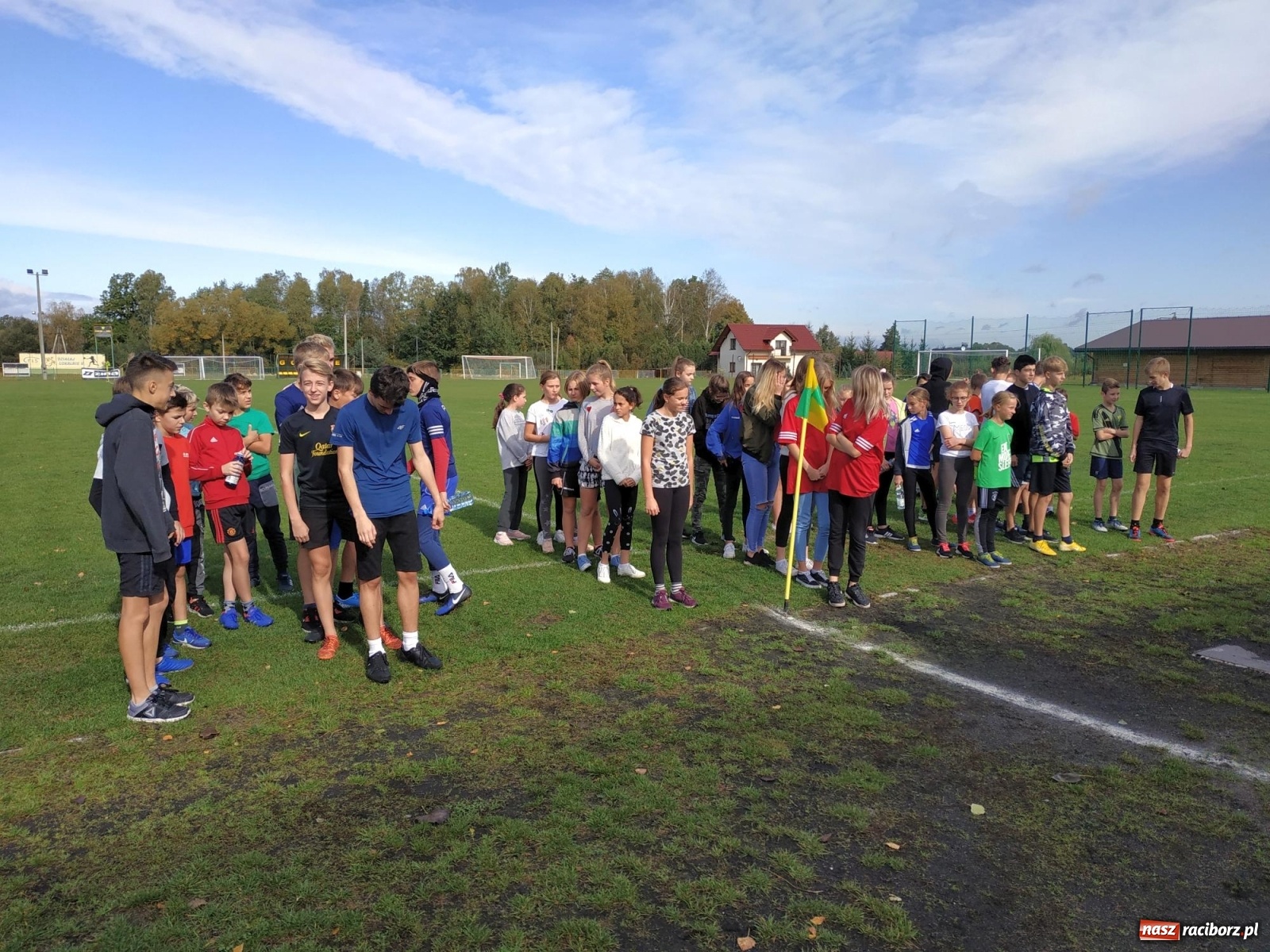 Zdjęcie w galerii na portalu naszraciborz.pl: Uczniowie z gminy Kuźnia Raciborska zmagali się na przełajach  wiadomości z regionu