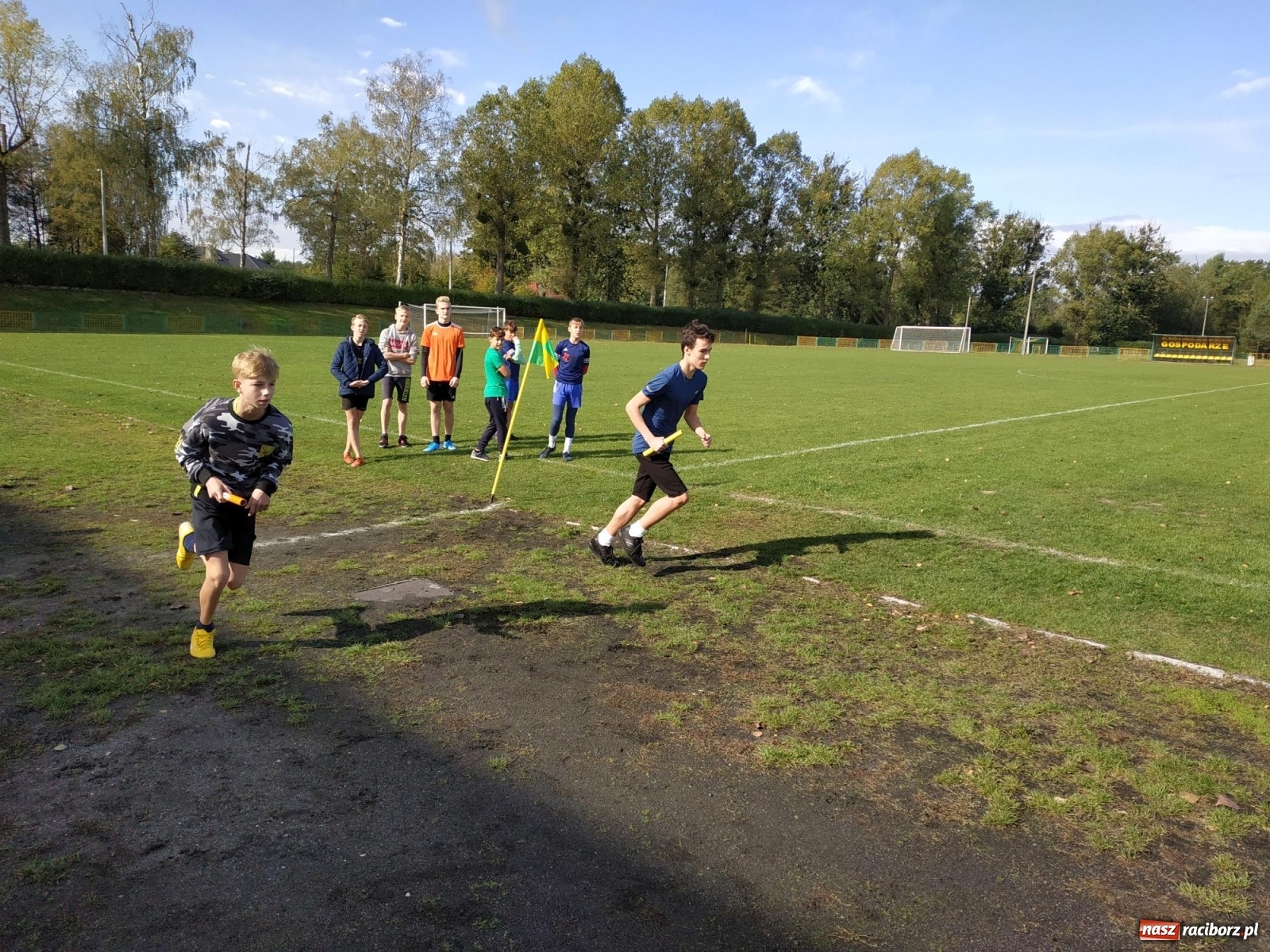 Zdjęcie w galerii na portalu naszraciborz.pl: Uczniowie z gminy Kuźnia Raciborska zmagali się na przełajach  wiadomości z regionu