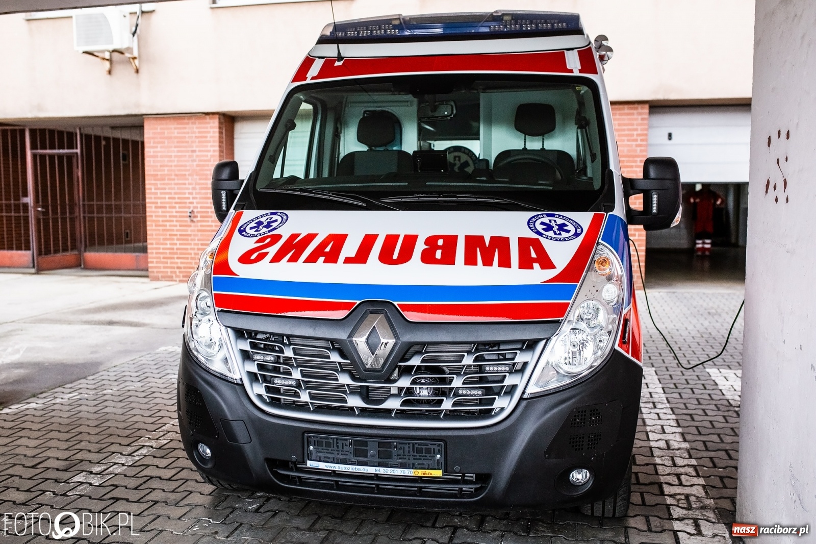 Zdjęcie w galerii na portalu naszraciborz.pl: Raciborskie pogotowie ma nowy ambulans [FOTO i WIDEO] wiadomości z regionu