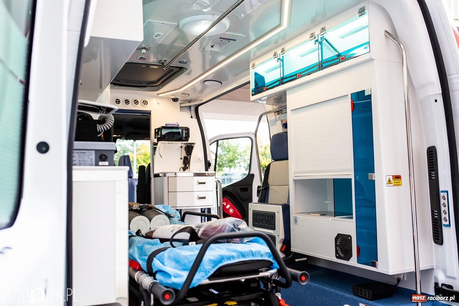 Zdjęcie w galerii na portalu naszraciborz.pl: Raciborskie pogotowie ma nowy ambulans [FOTO i WIDEO] wiadomości z regionu