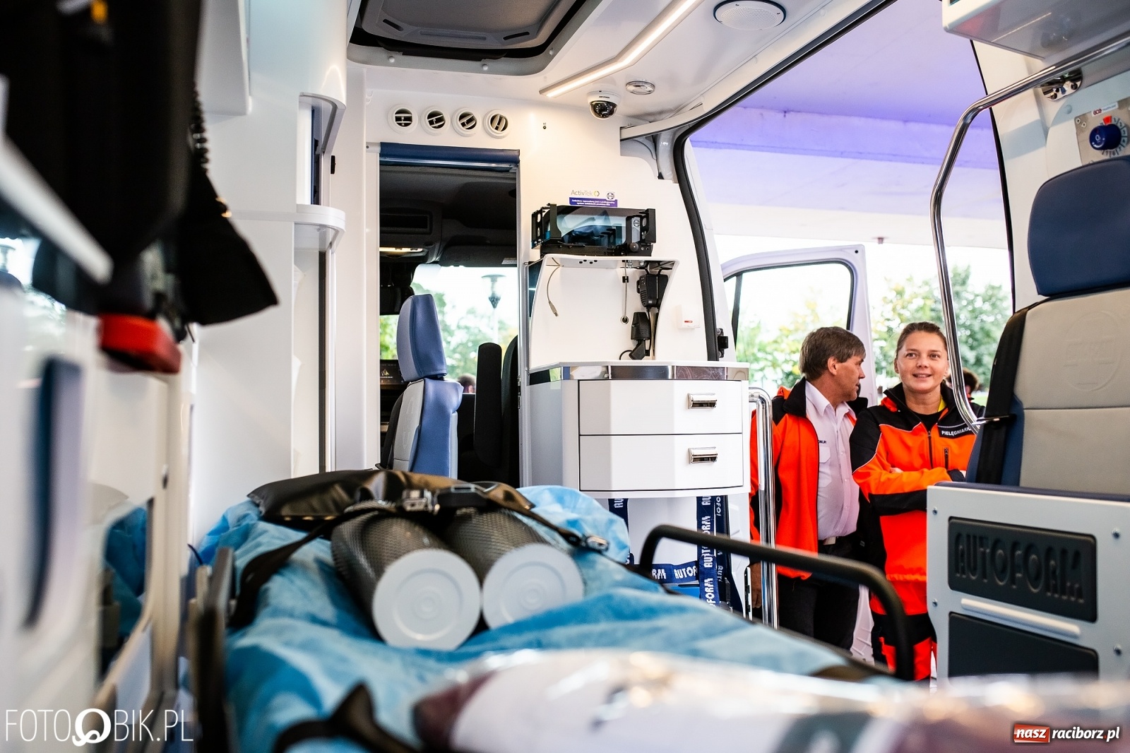 Zdjęcie w galerii na portalu naszraciborz.pl: Raciborskie pogotowie ma nowy ambulans [FOTO i WIDEO] wiadomości z regionu