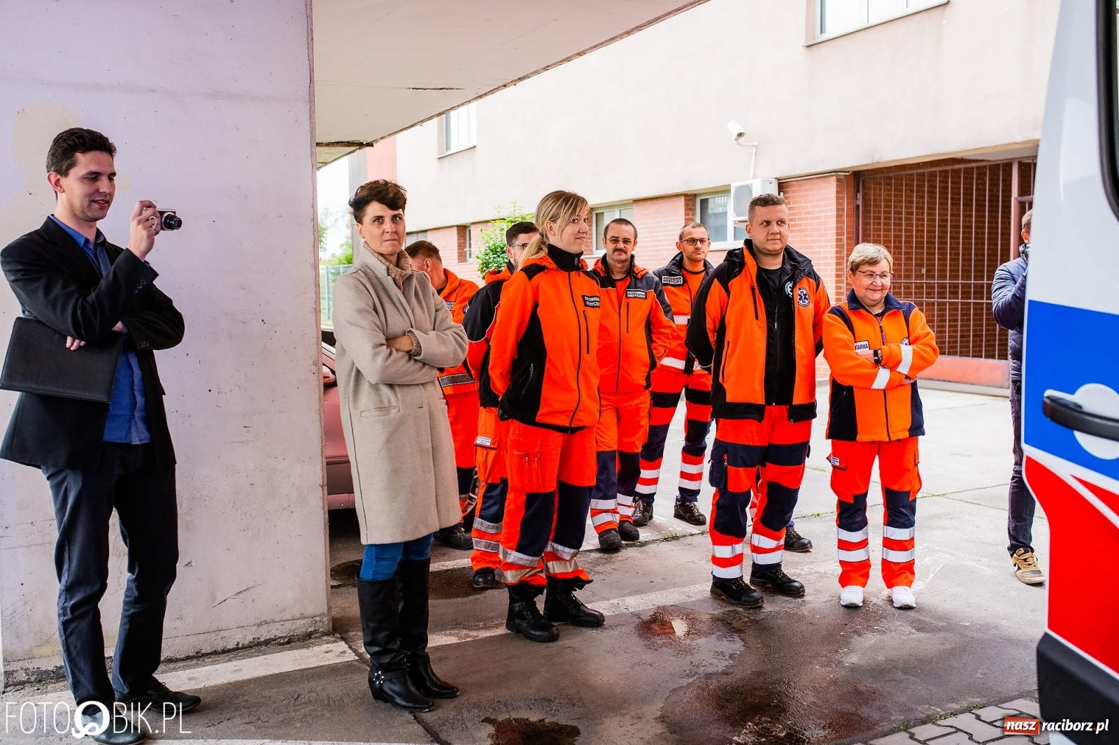 Zdjęcie w galerii na portalu naszraciborz.pl: Raciborskie pogotowie ma nowy ambulans [FOTO i WIDEO] wiadomości z regionu