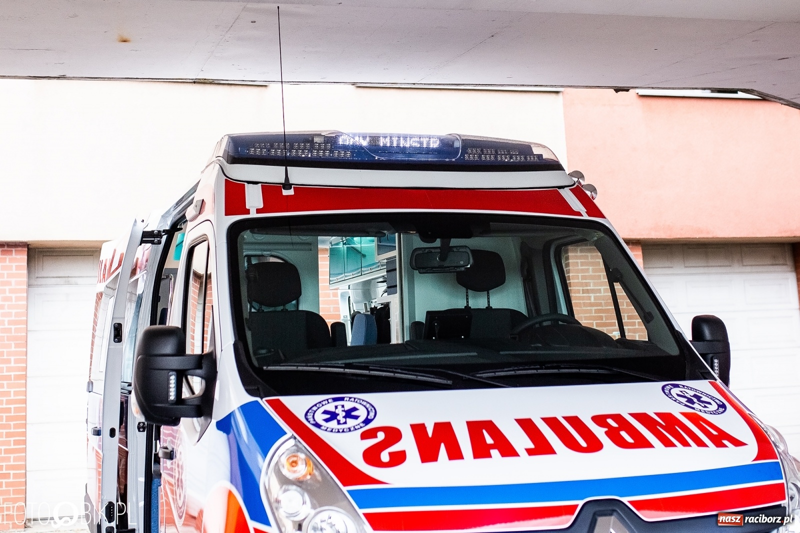 Zdjęcie w galerii na portalu naszraciborz.pl: Raciborskie pogotowie ma nowy ambulans [FOTO i WIDEO] wiadomości z regionu