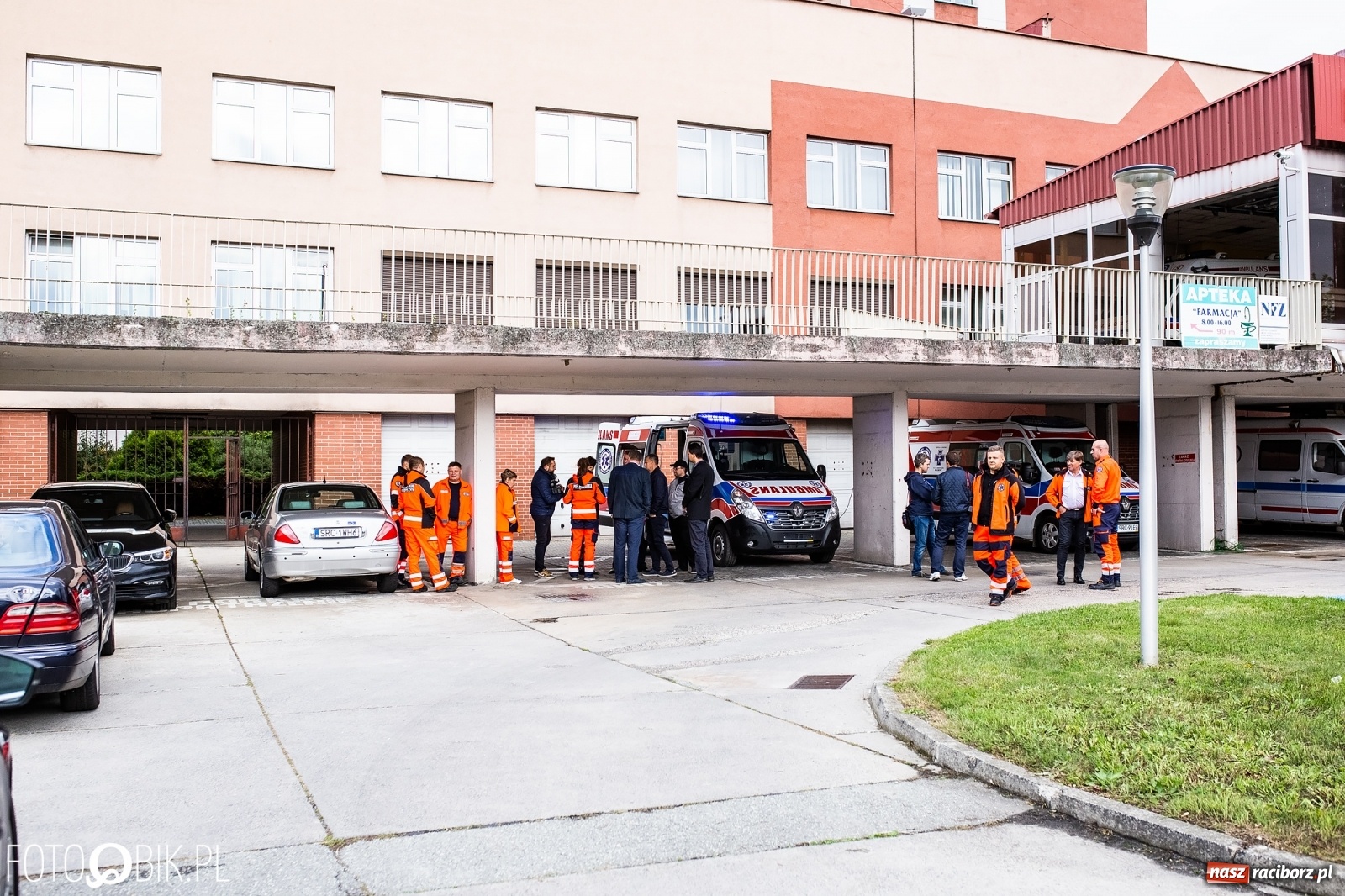 Zdjęcie w galerii na portalu naszraciborz.pl: Raciborskie pogotowie ma nowy ambulans [FOTO i WIDEO] wiadomości z regionu