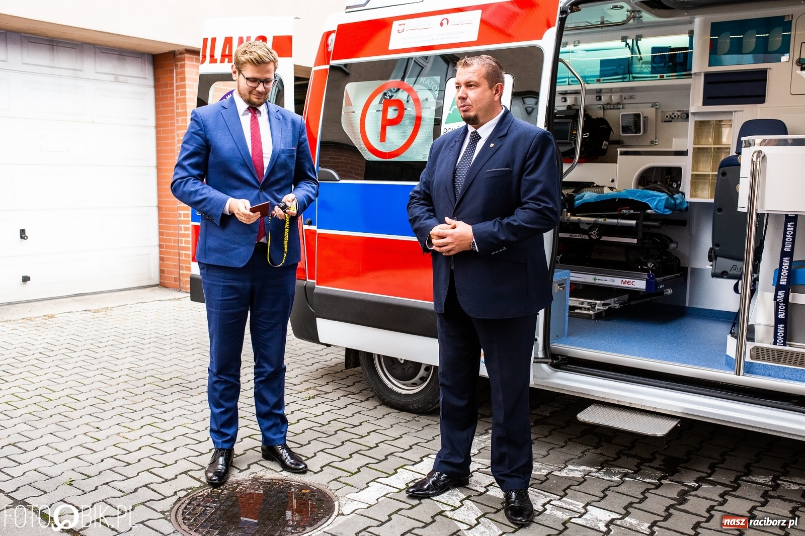 Zdjęcie w galerii na portalu naszraciborz.pl: Raciborskie pogotowie ma nowy ambulans [FOTO i WIDEO] wiadomości z regionu