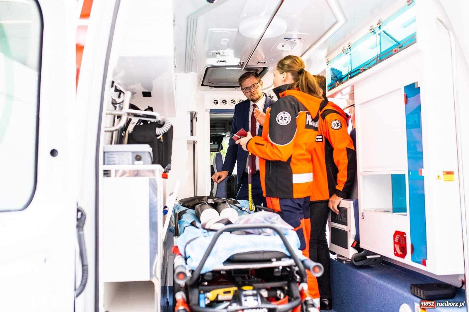 Zdjęcie w galerii na portalu naszraciborz.pl: Raciborskie pogotowie ma nowy ambulans [FOTO i WIDEO] wiadomości z regionu