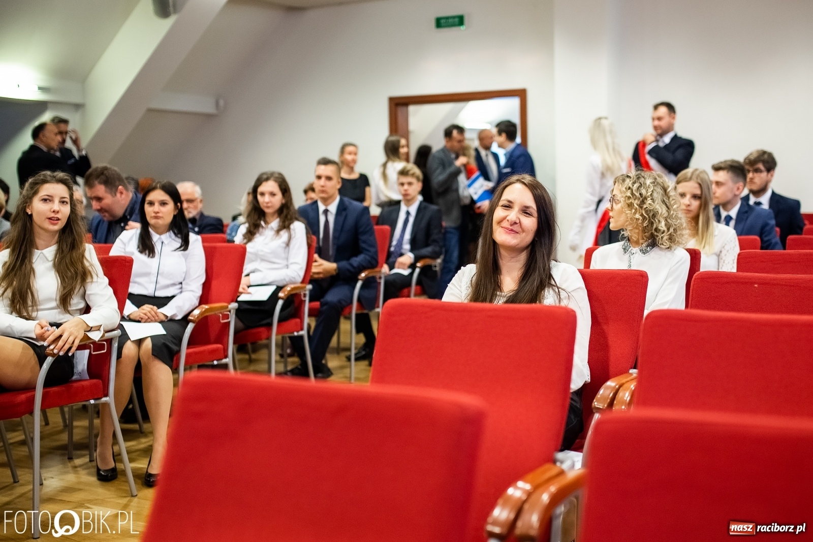 Zdjęcie w galerii na portalu naszraciborz.pl: Gaudeamus igitur zabrzmiało na zamku. PWSZ rozpoczęła nowy rok akademicki wiadomości z regionu