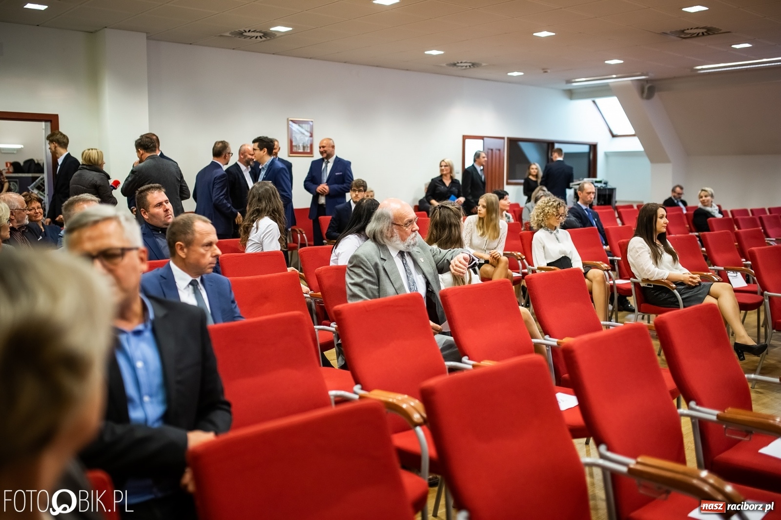 Zdjęcie w galerii na portalu naszraciborz.pl: Gaudeamus igitur zabrzmiało na zamku. PWSZ rozpoczęła nowy rok akademicki wiadomości z regionu