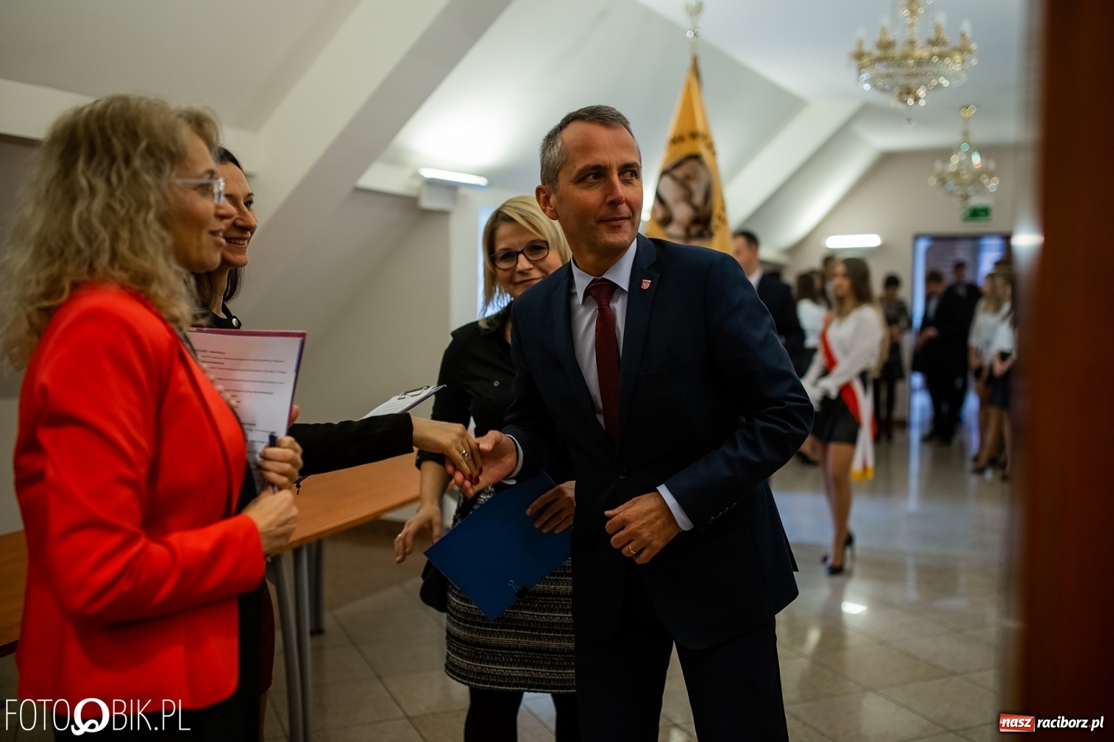 Zdjęcie w galerii na portalu naszraciborz.pl: Gaudeamus igitur zabrzmiało na zamku. PWSZ rozpoczęła nowy rok akademicki wiadomości z regionu