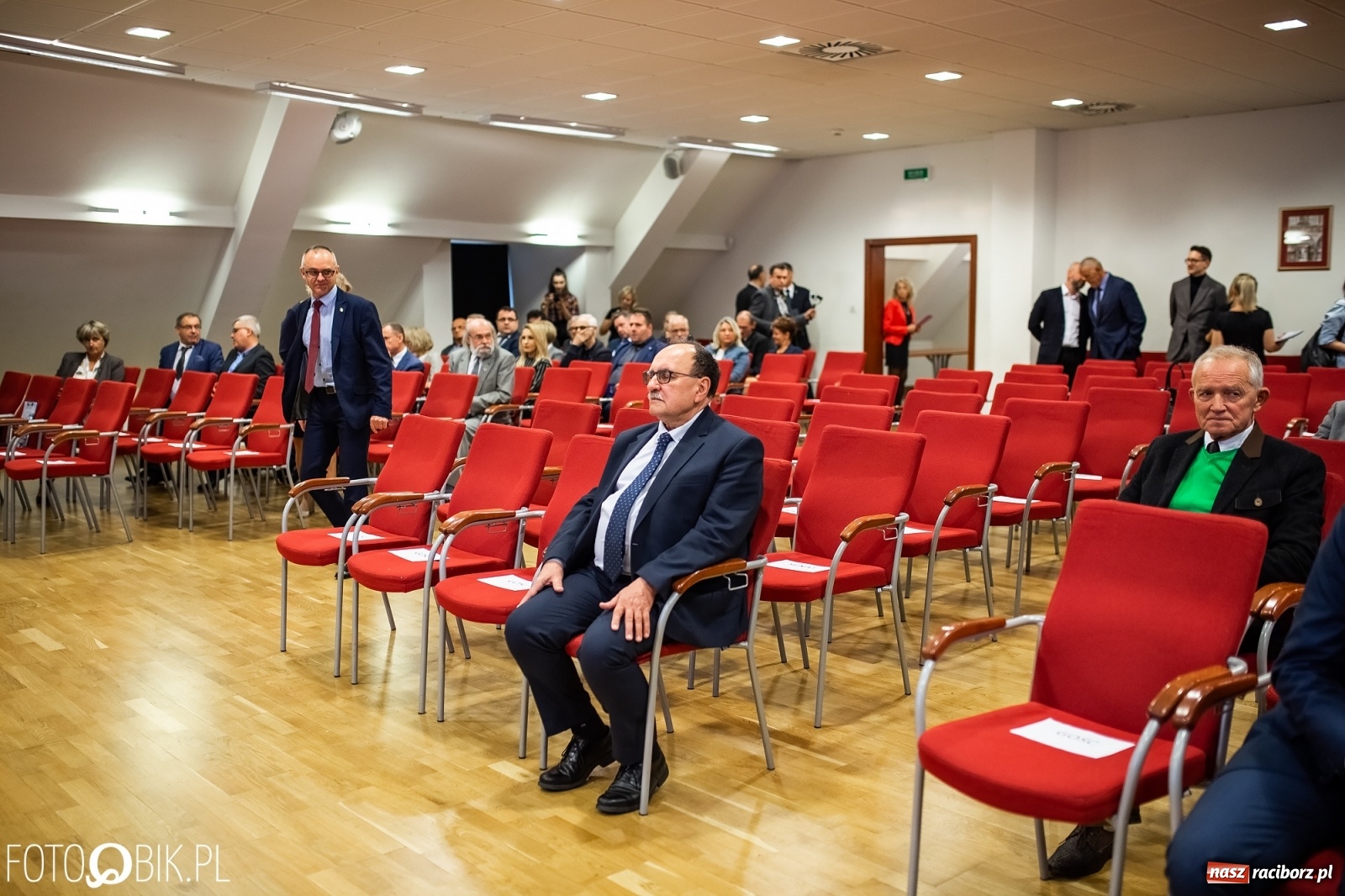 Zdjęcie w galerii na portalu naszraciborz.pl: Gaudeamus igitur zabrzmiało na zamku. PWSZ rozpoczęła nowy rok akademicki wiadomości z regionu